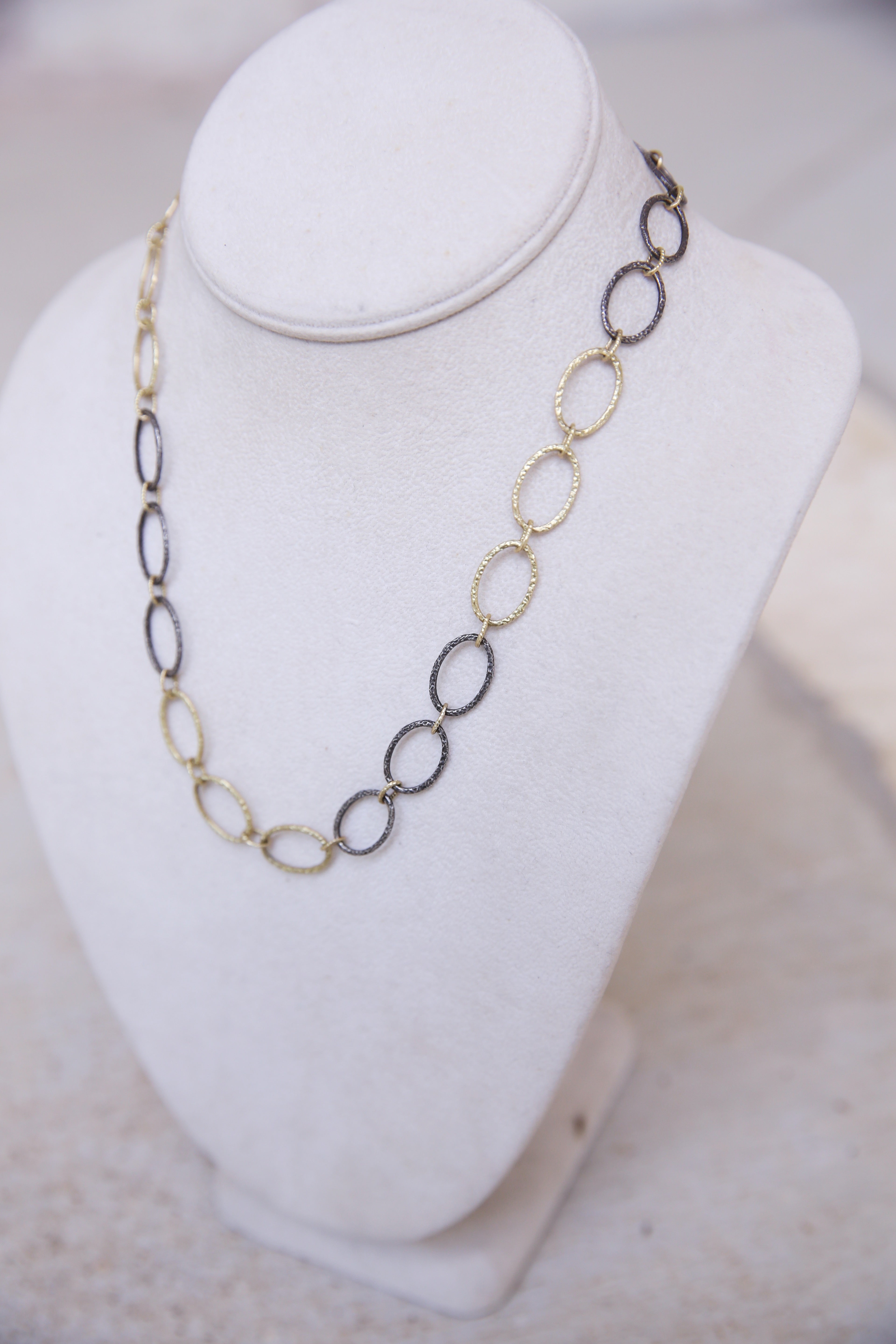 18" MN/YG Flattened Oval Link Necklace W/Toggle