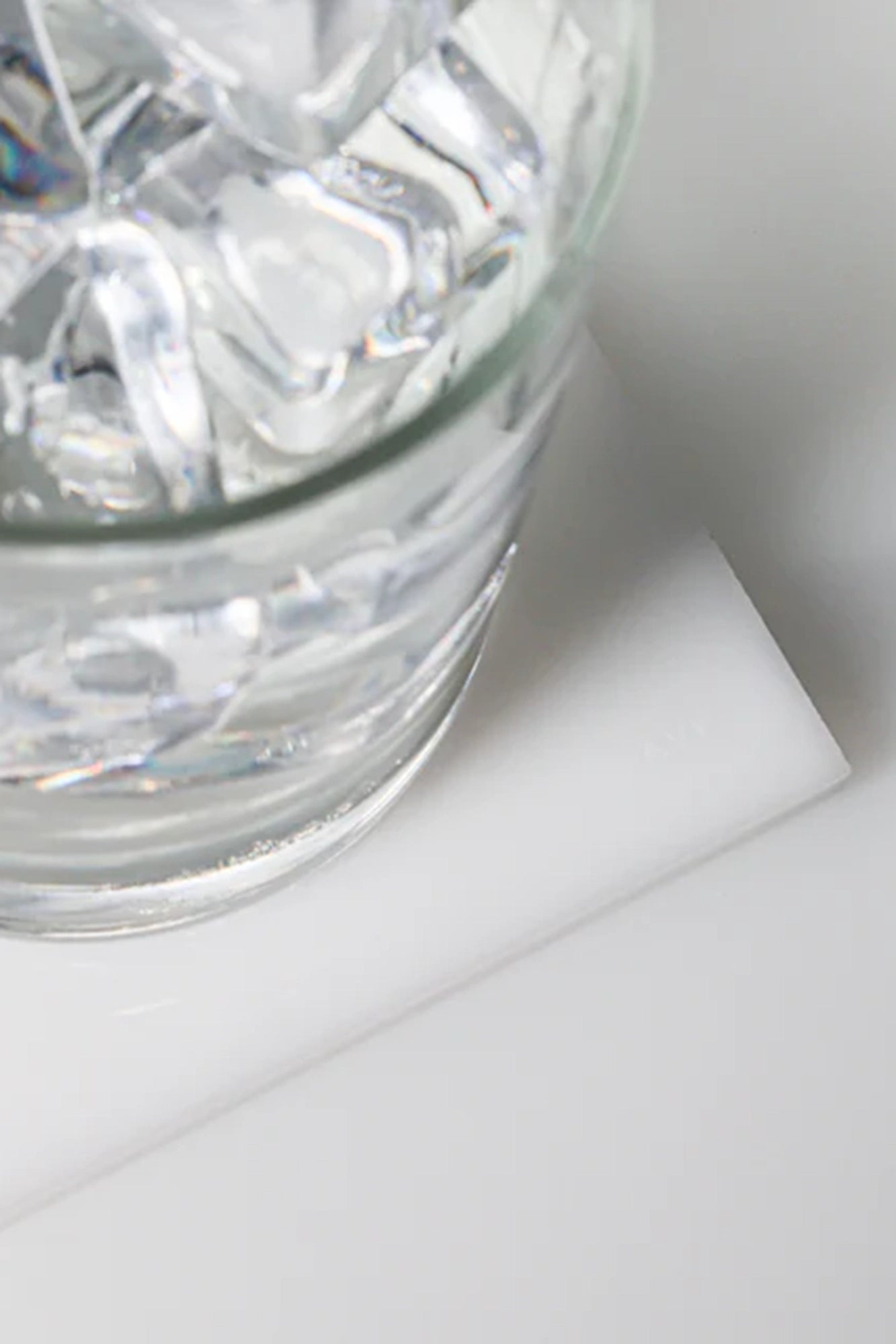 AVF S/8 Voltage Coaster Set White