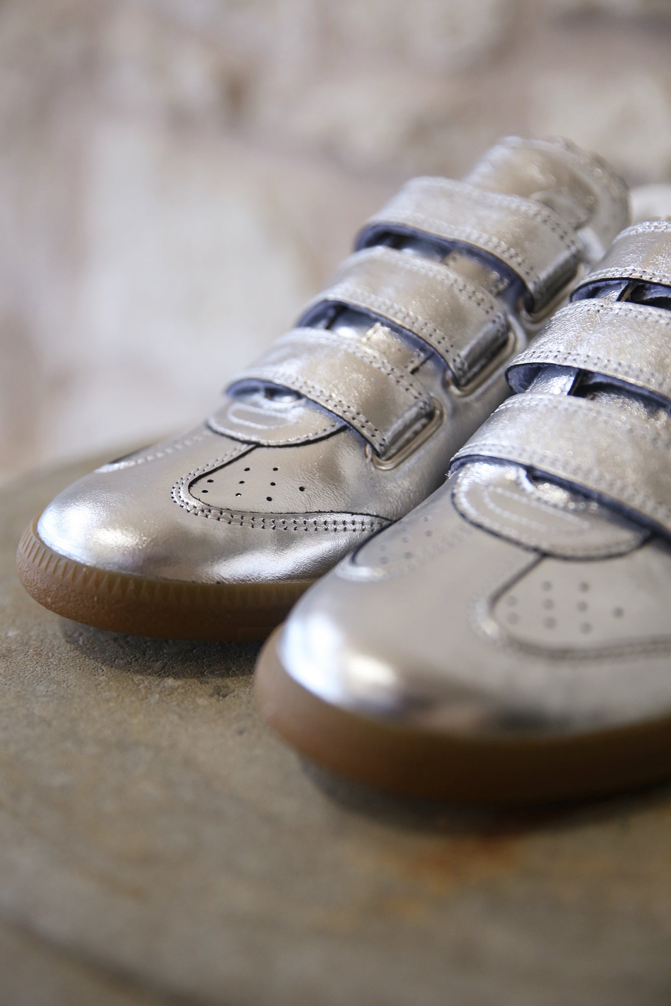Beth Low-Top Festive Metallic Sneaker