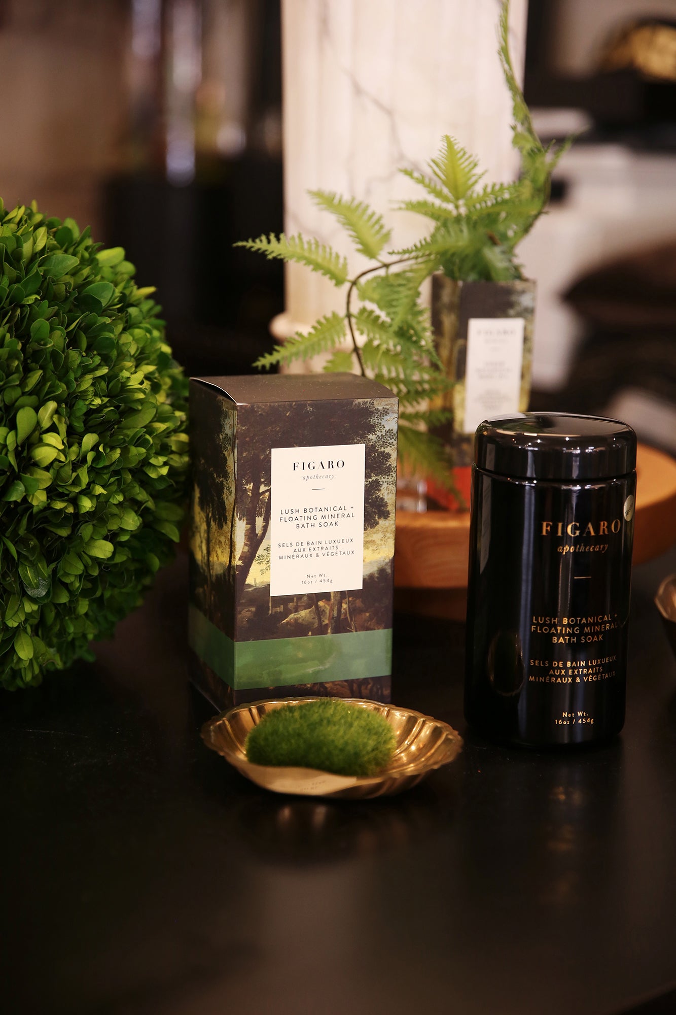 Lush Botanical + Floating Mineral Bath Soak
