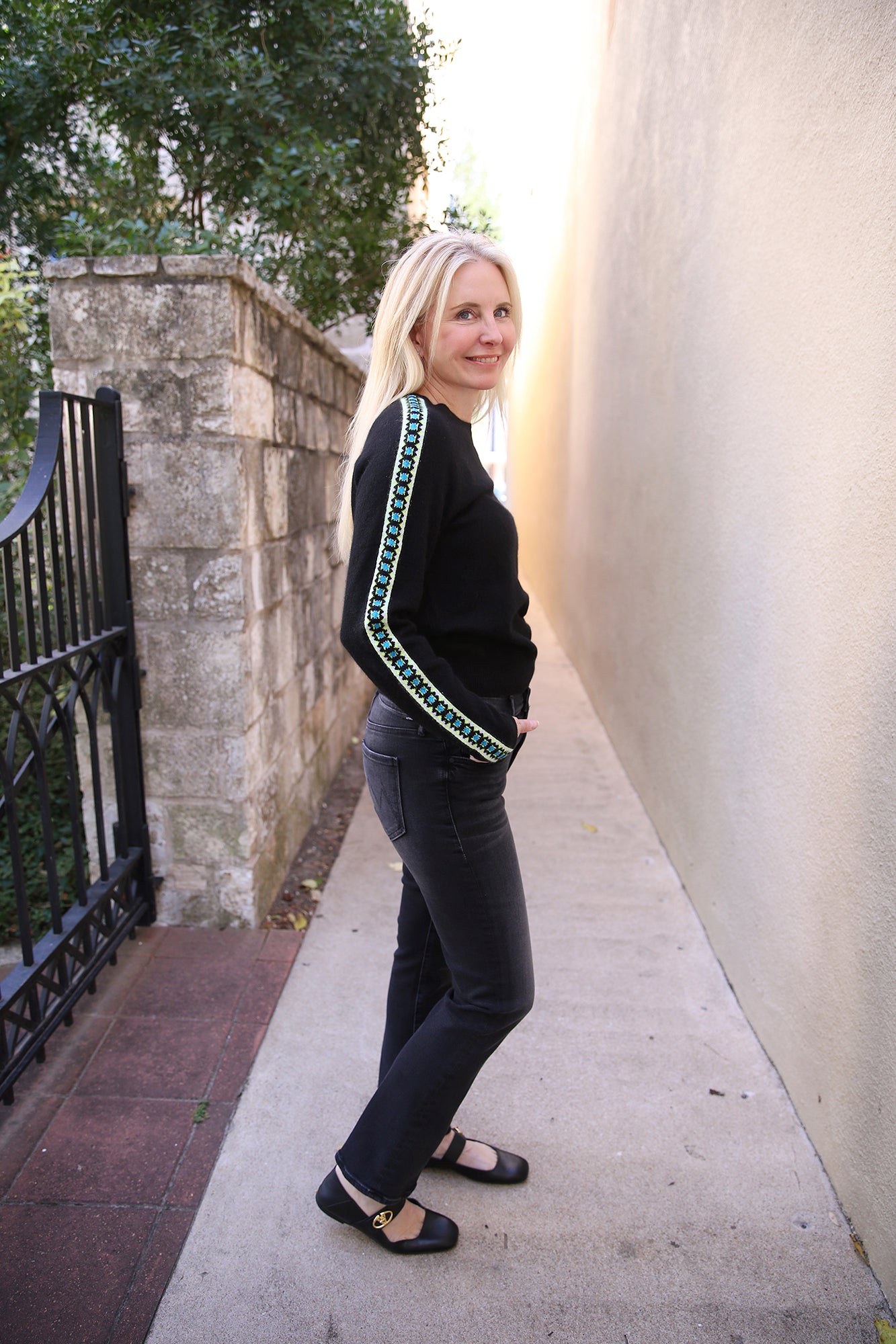 Gemma Geo Crew Sweater Black Haze Neon Yellow Lagoon