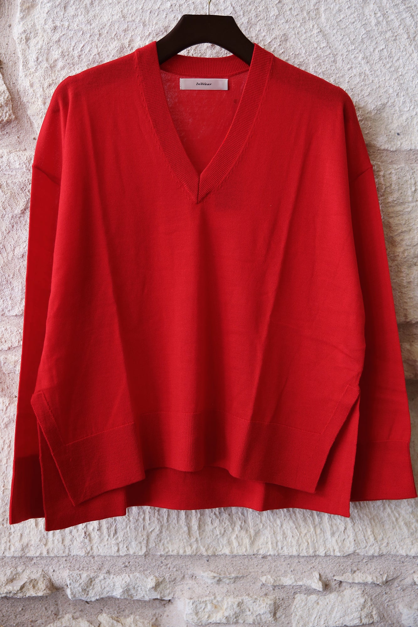 GitoIW V-Neck Wool Sweater
