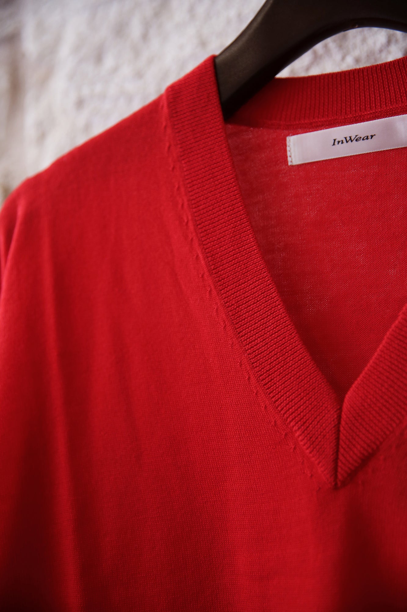 GitoIW V-Neck Wool Sweater