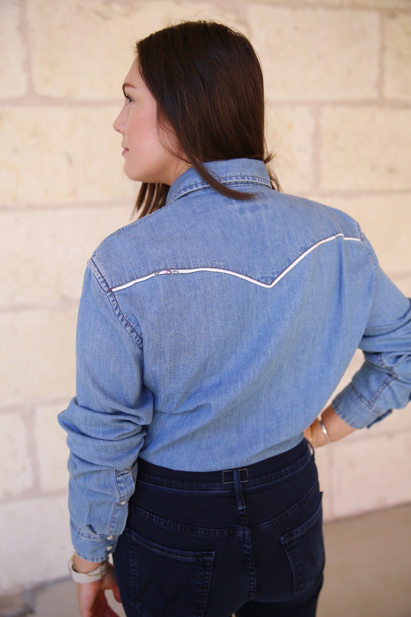 Hassie Top Light Wash