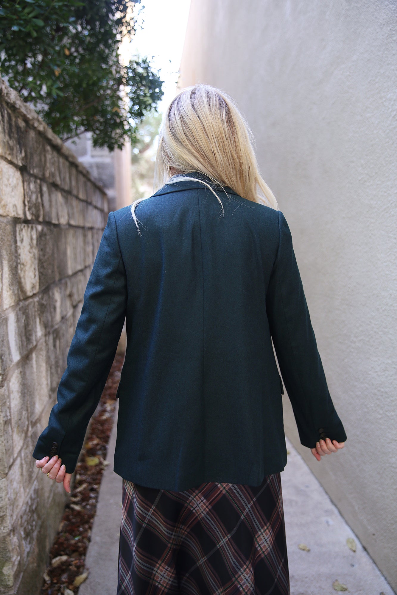 Italian Wool-Blend Flannel Blazer Sea Onyx
