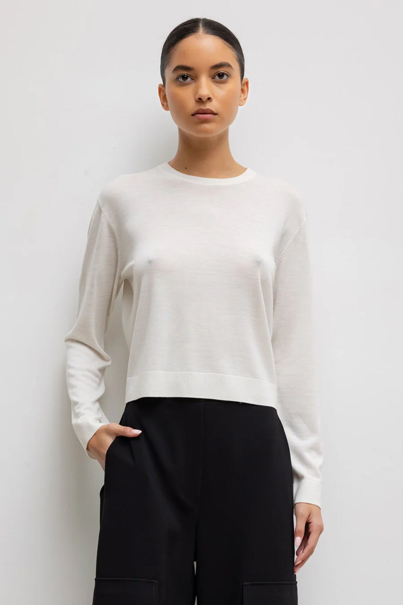 James Classic Crew Merino Wool Sweater Parchment