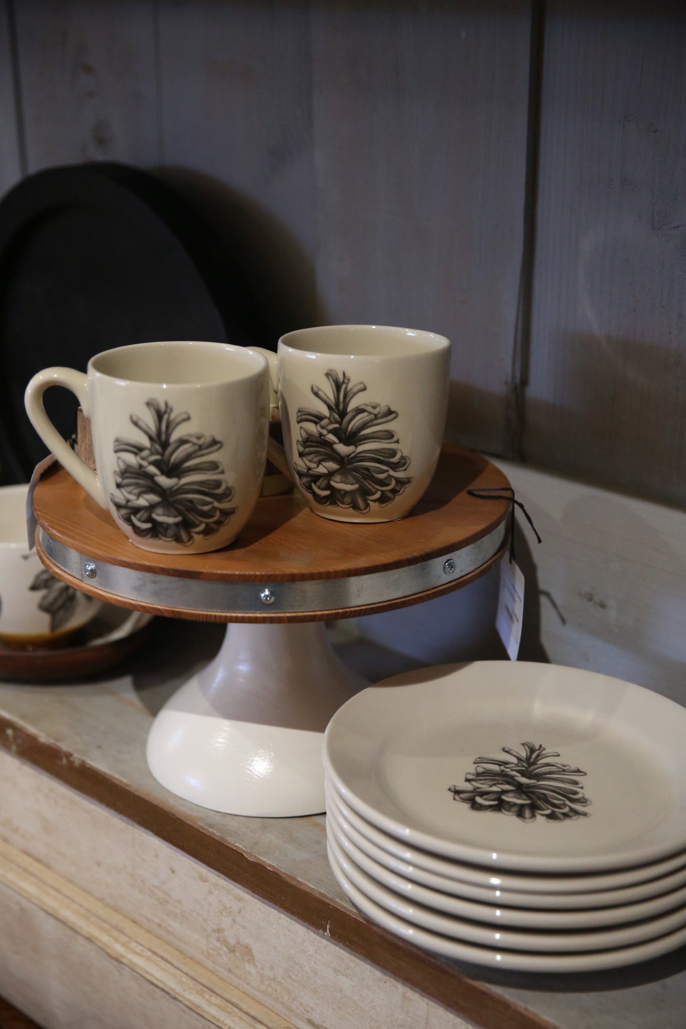 ZINDEL Mug Pinyon Pine Cone - White