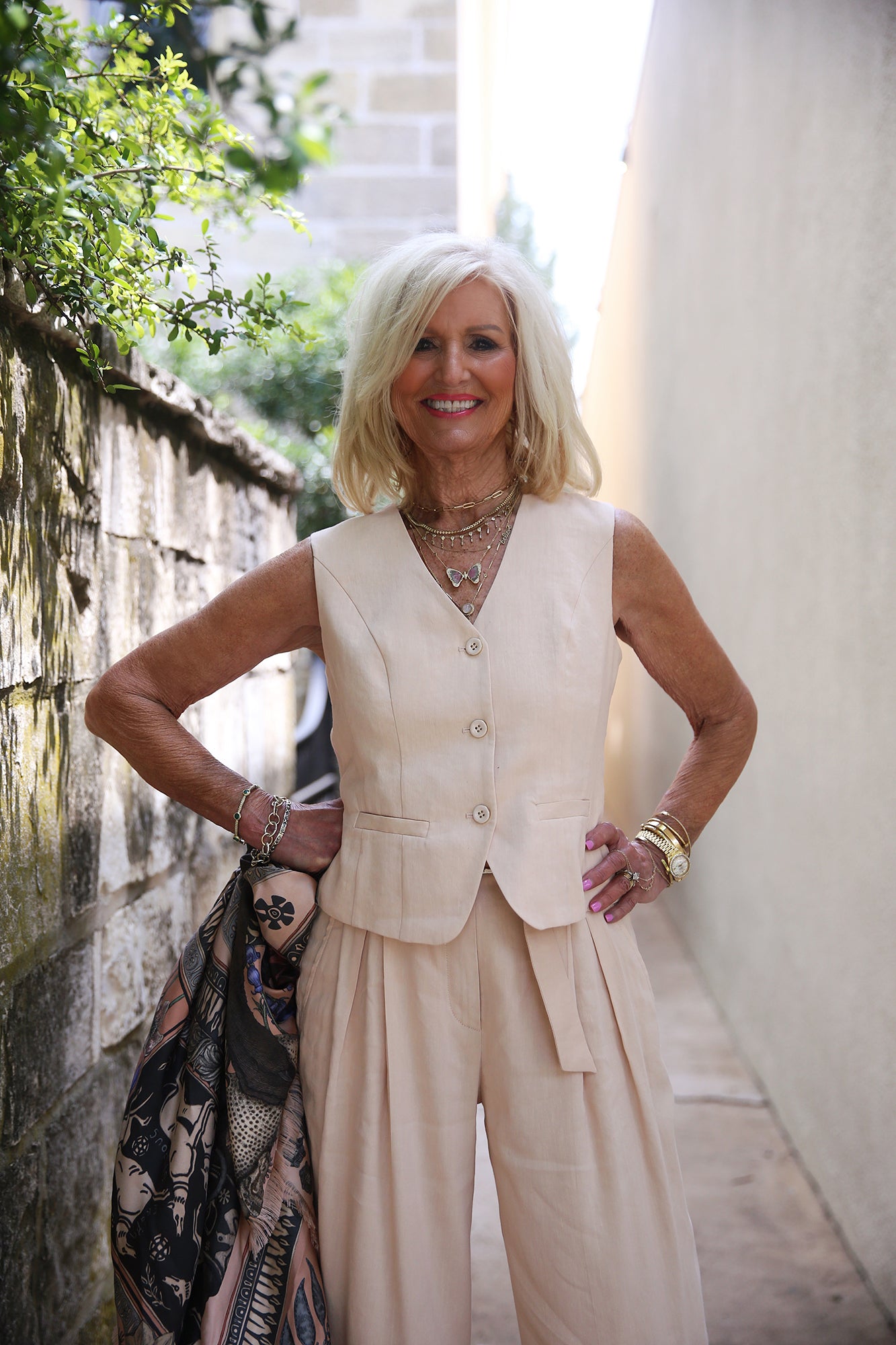 Ourika Gardens Close-Fitting Waistcoat Soft Rose