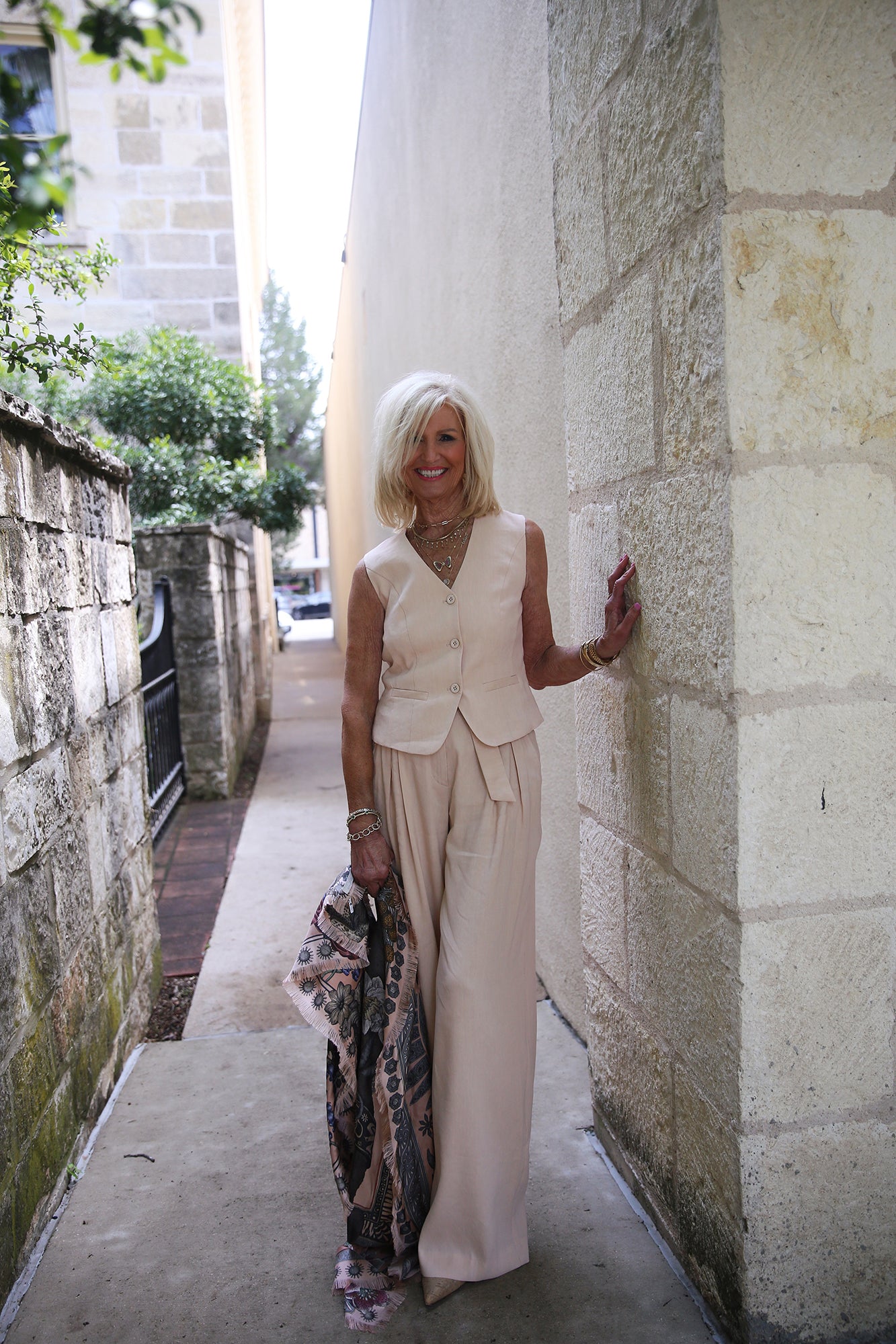 Ourika Gardens Close-Fitting Waistcoat Soft Rose