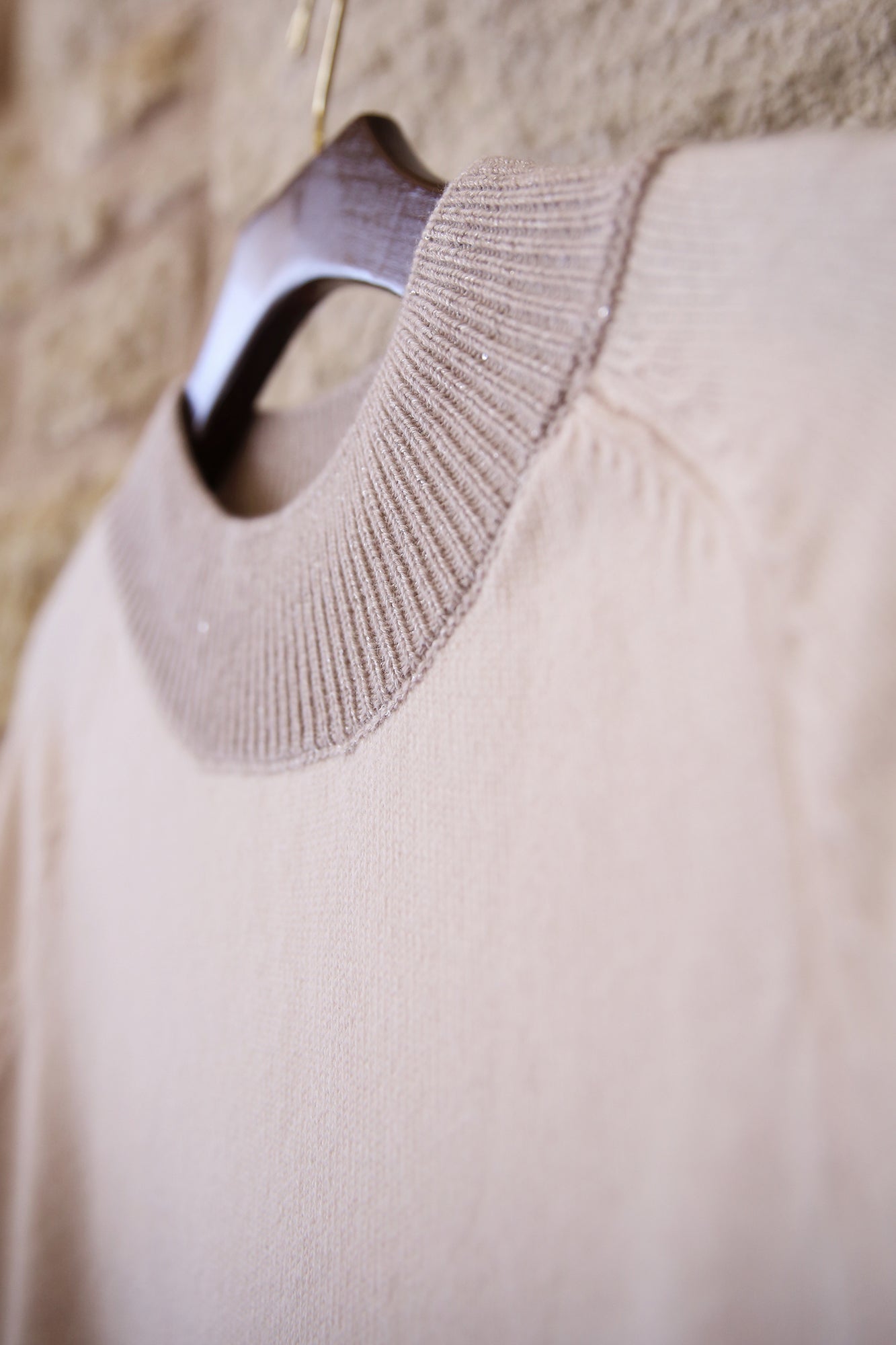 Round Neck With Color Collar Detail Cashmere Sweater