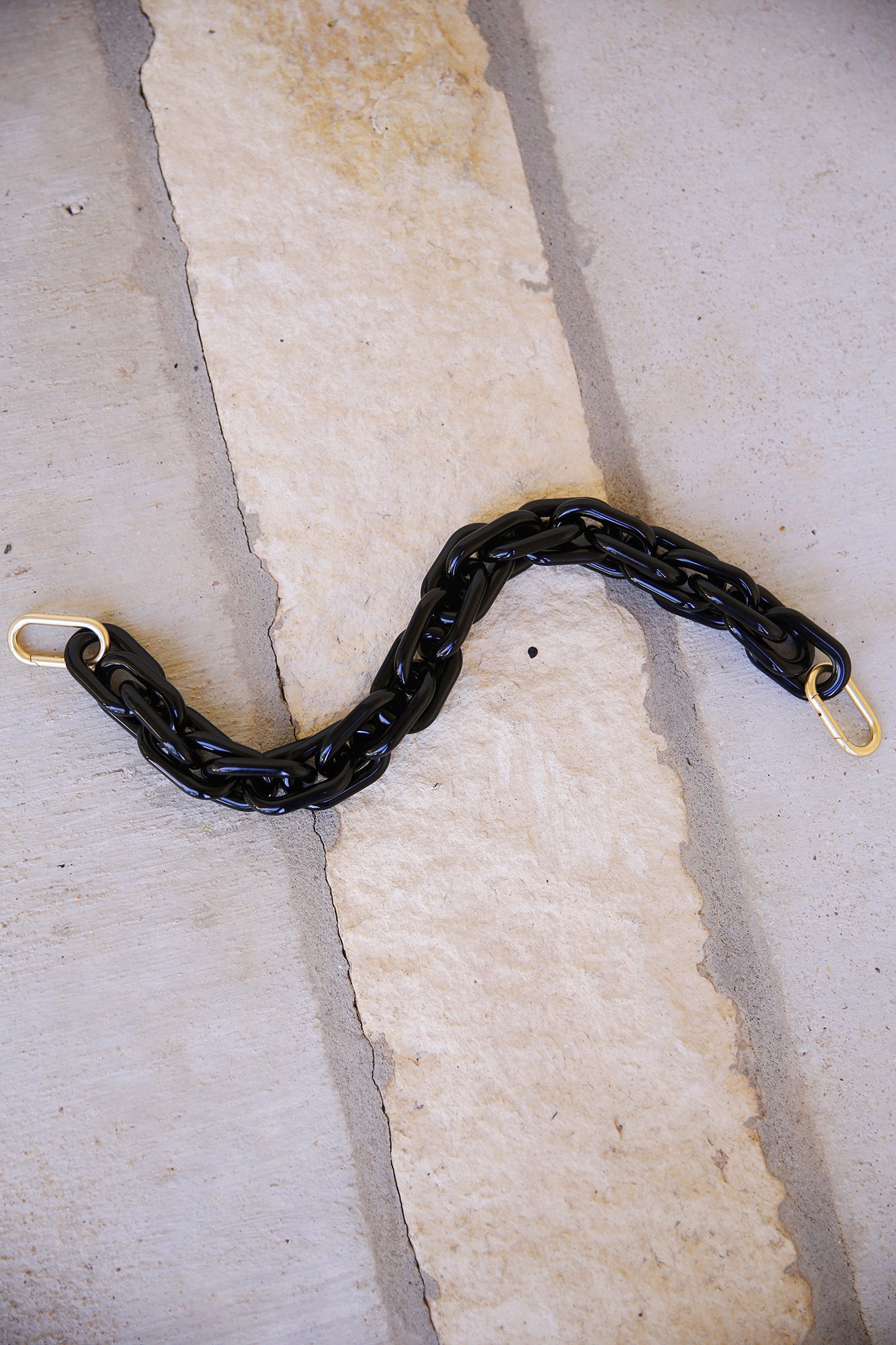 Shortie Strap Black Resin