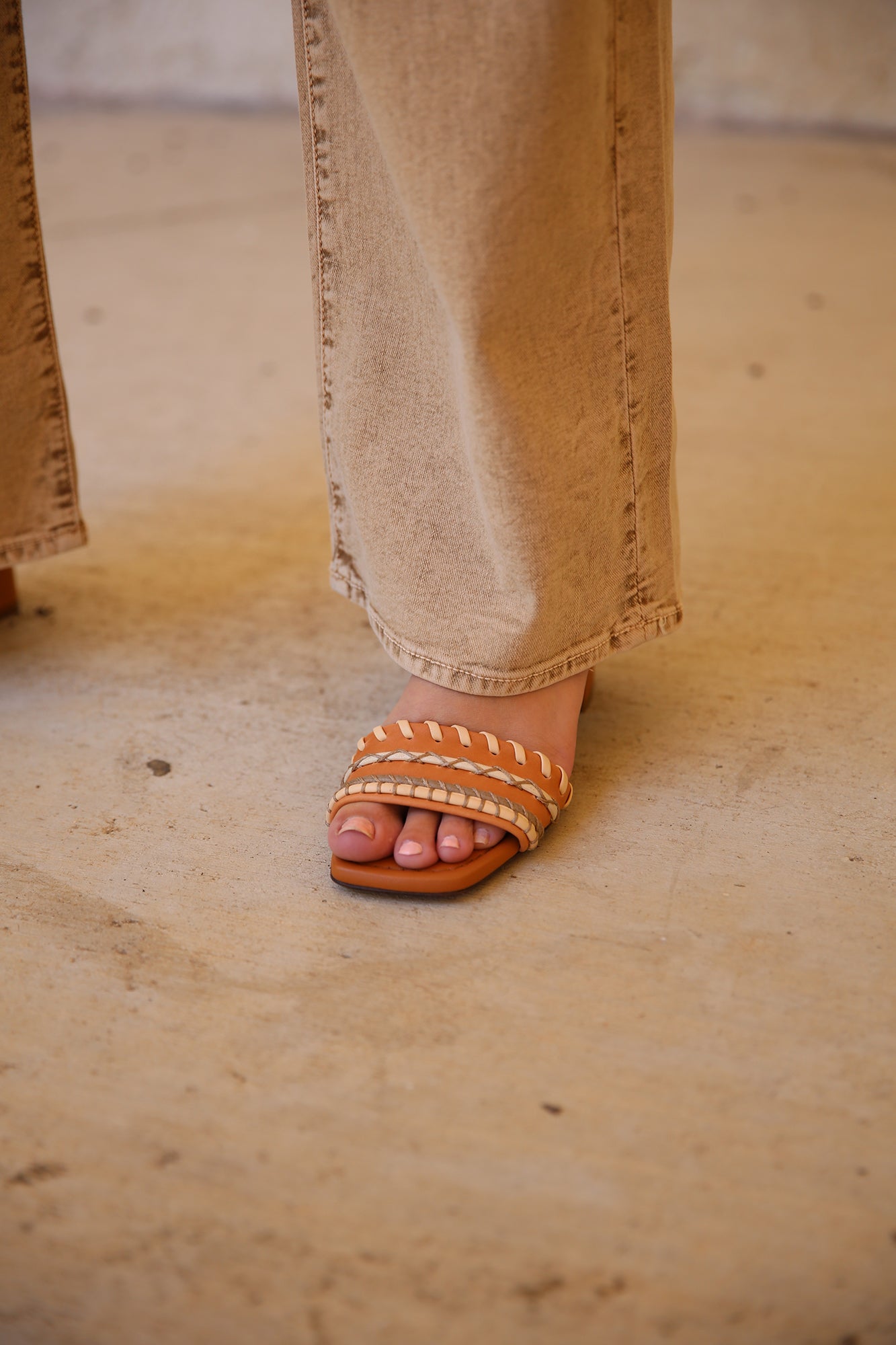 Sofia Mid Heel Pecan Brown