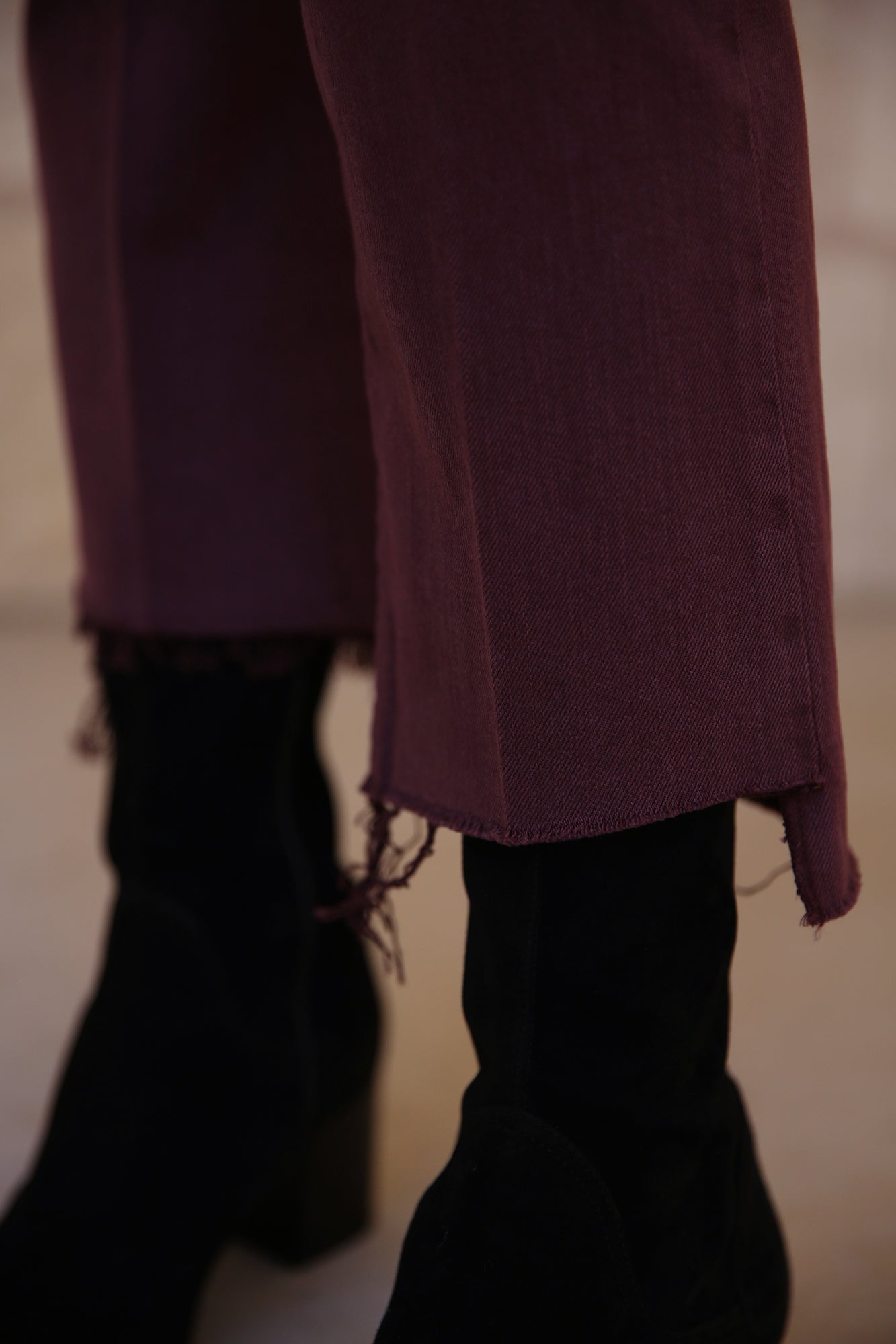 The Insider Crop Step Fray Mauve Wine
