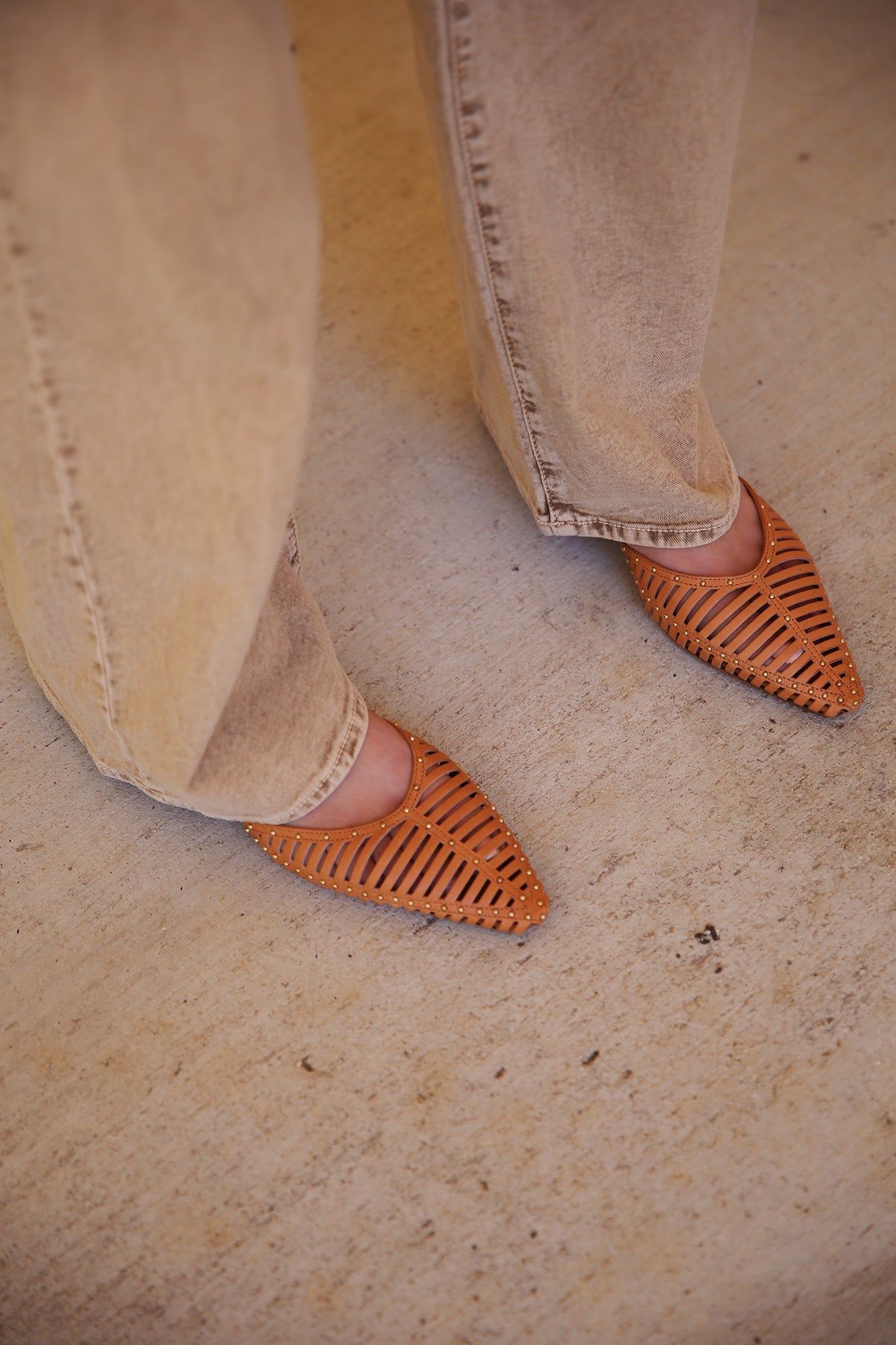Violetta Cage Flat Pecan Brown