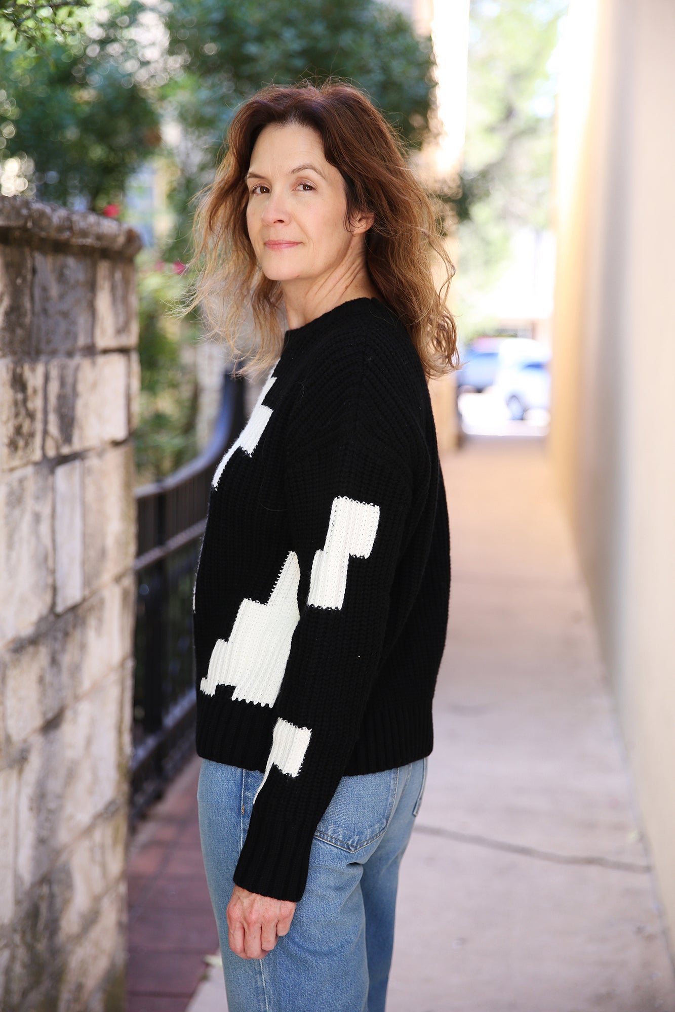 Zoom In Sweater Black and White