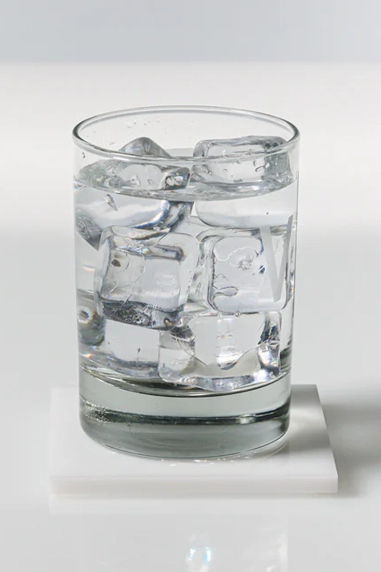 AVF S/8 Voltage Coaster Set White