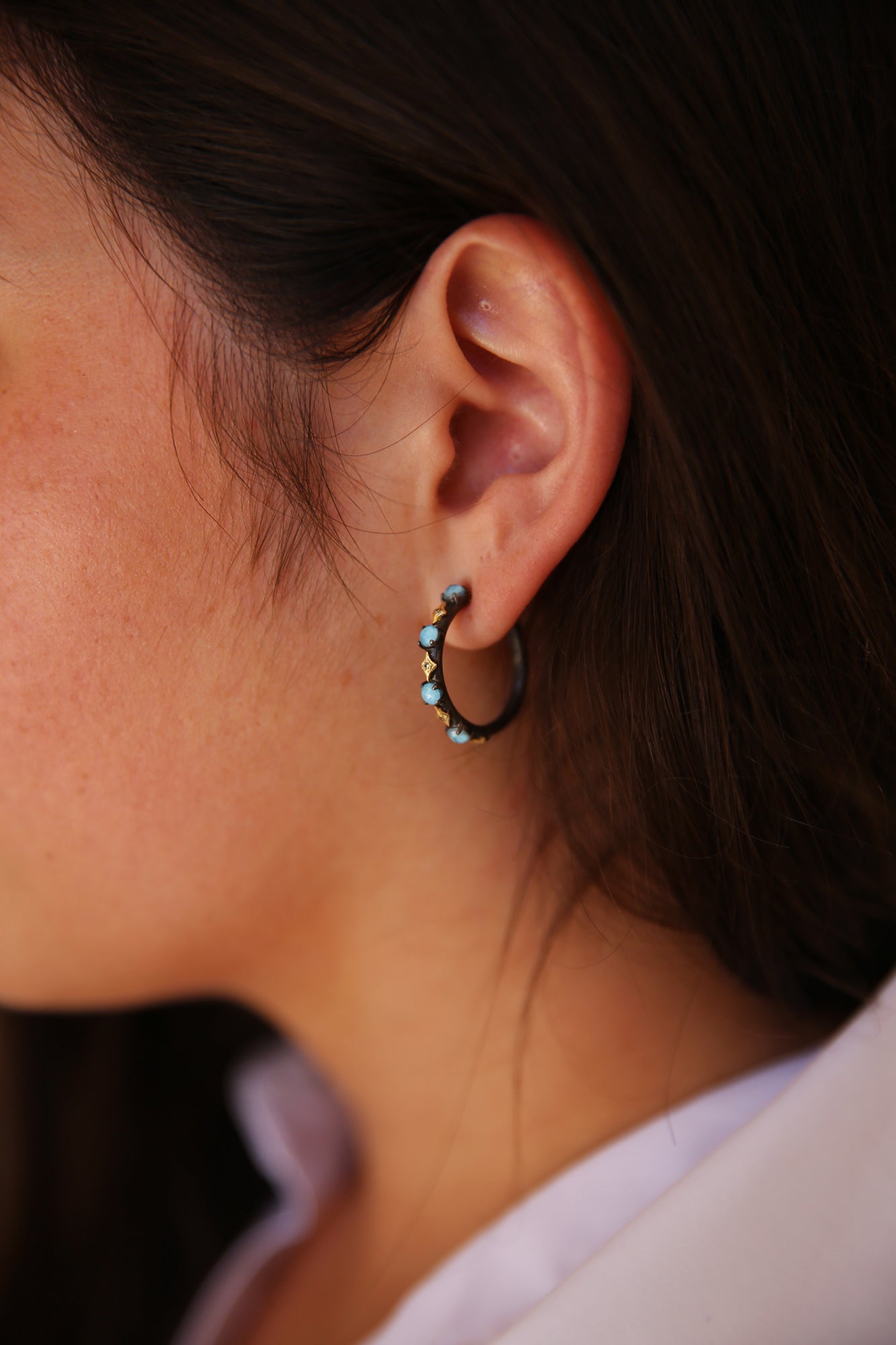 ARM 18k YG and Grey SS Silver Side Hoop Earrings