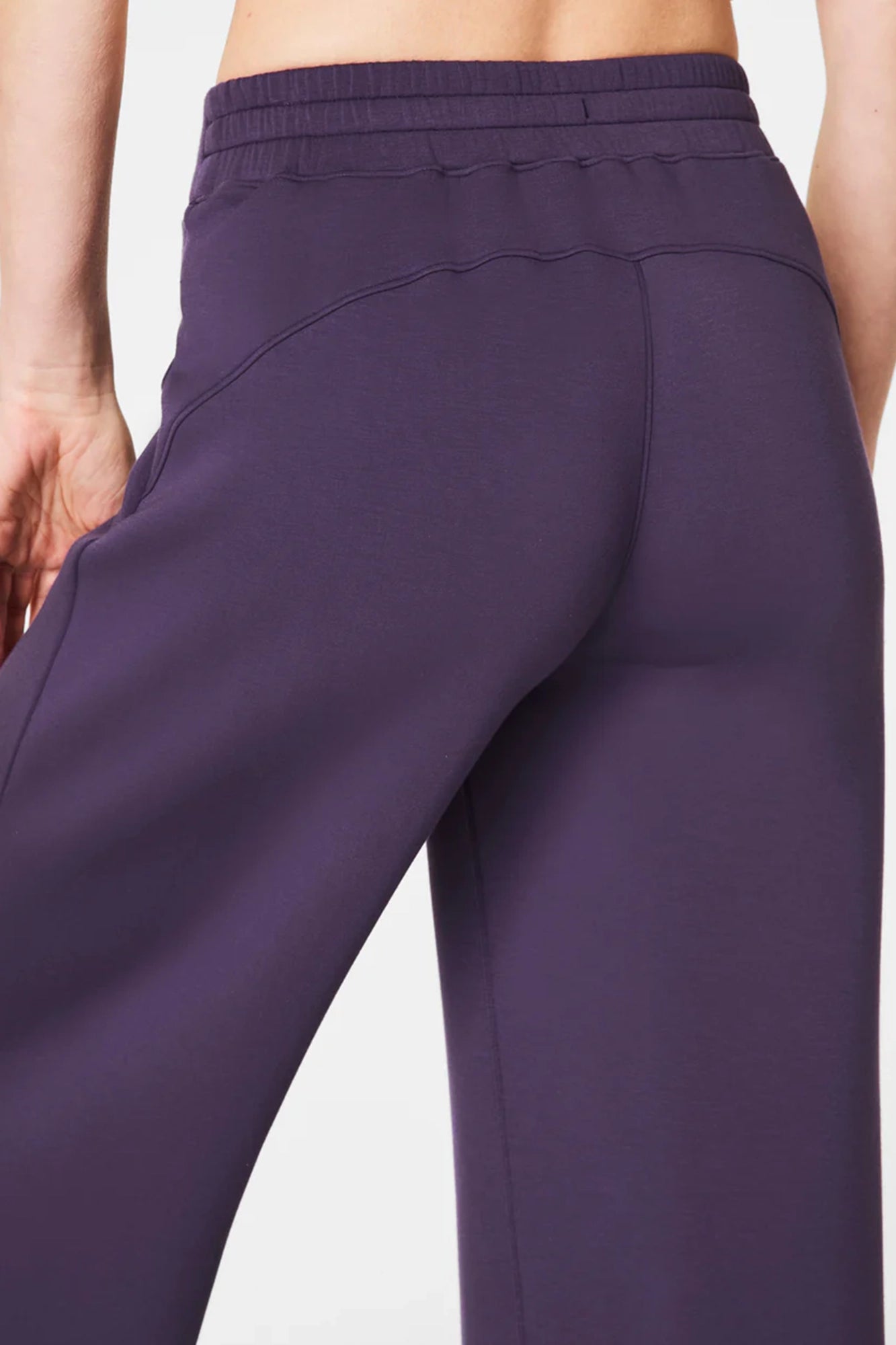 AirEssentials Wide Leg Pant Aubergine