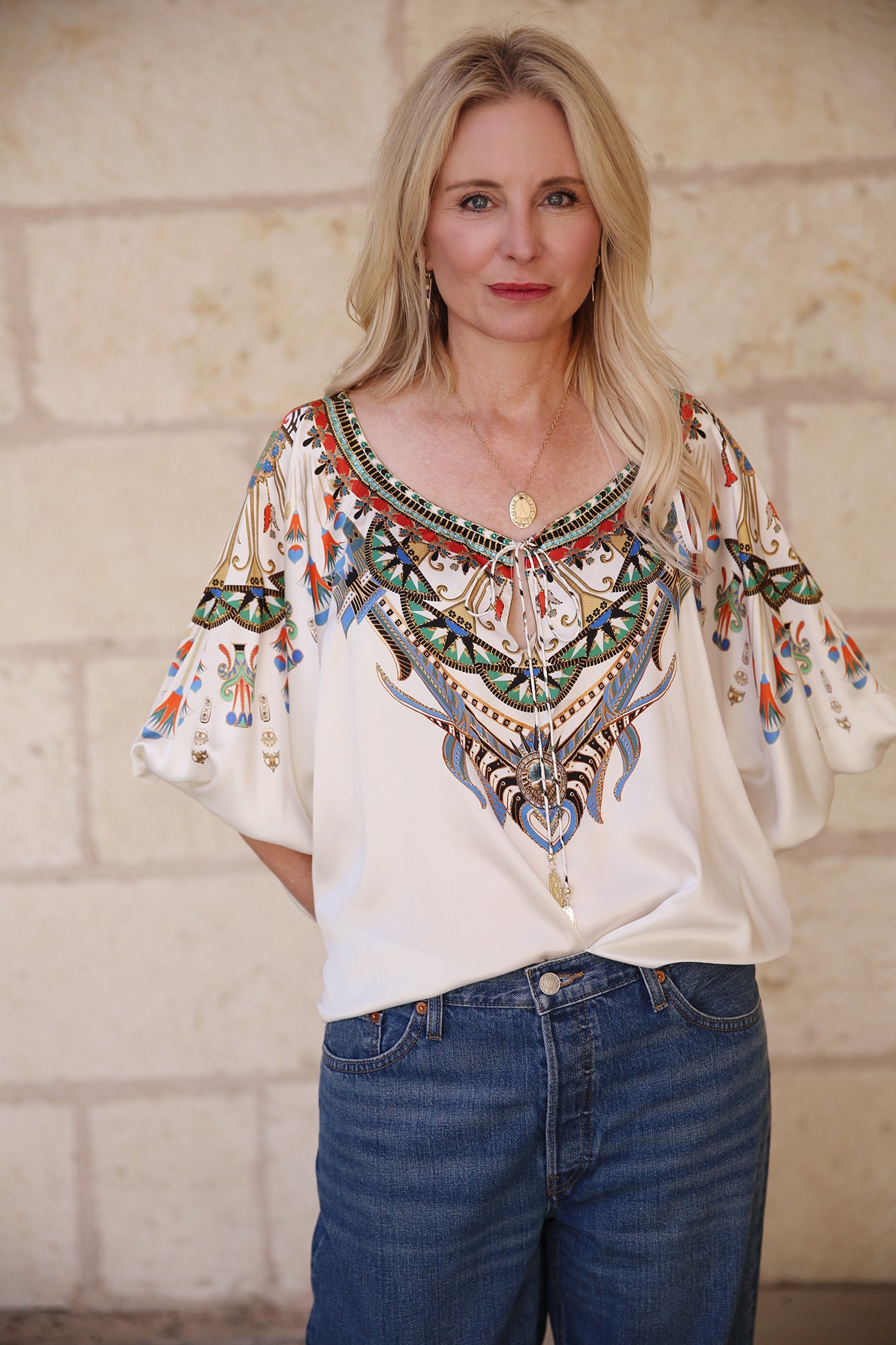 Raglan Sleeve Blouse With Cuff Valley Of The Queens OS