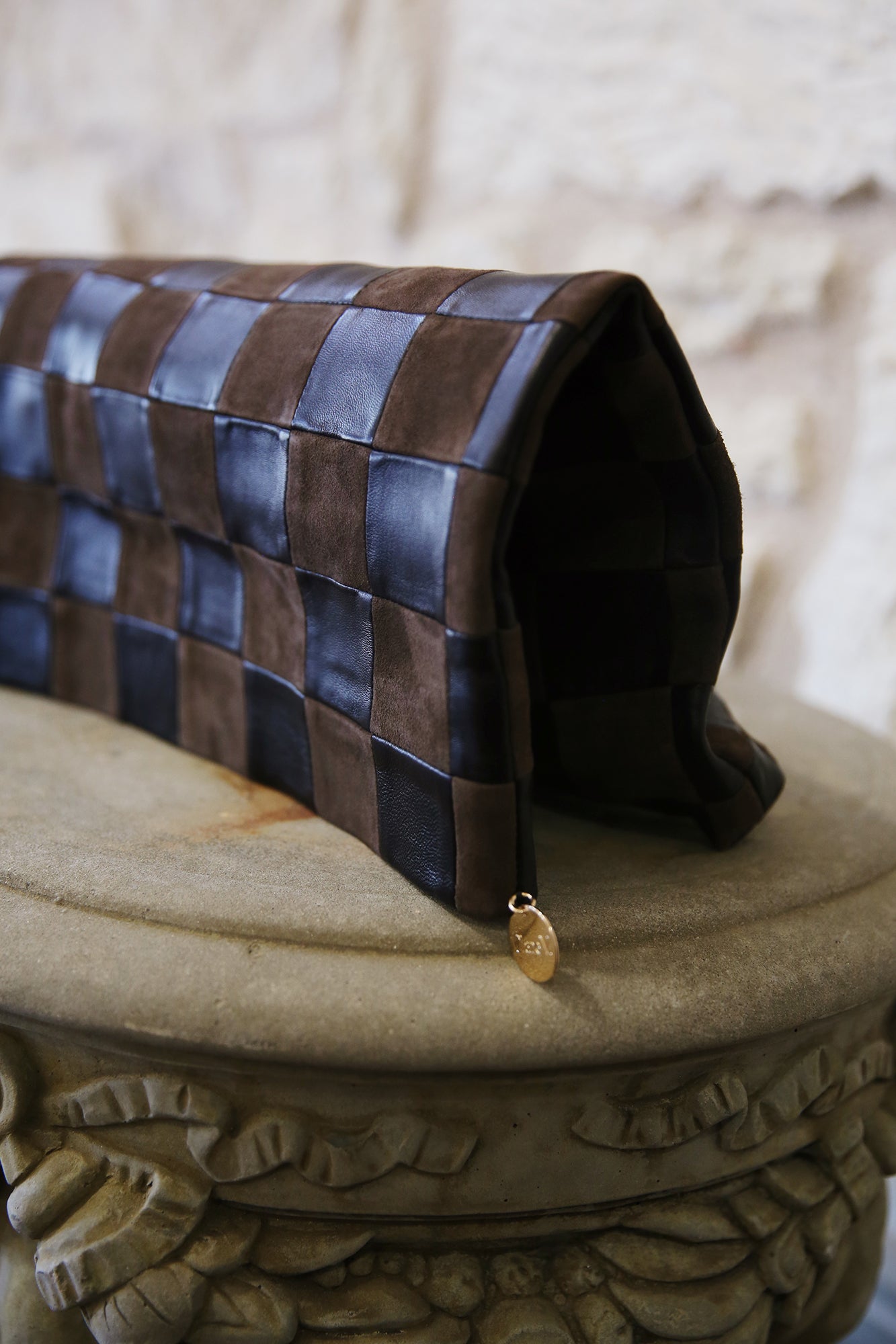 Carryall Clutch W/Tabs Black/Chocolate Oversized Checker