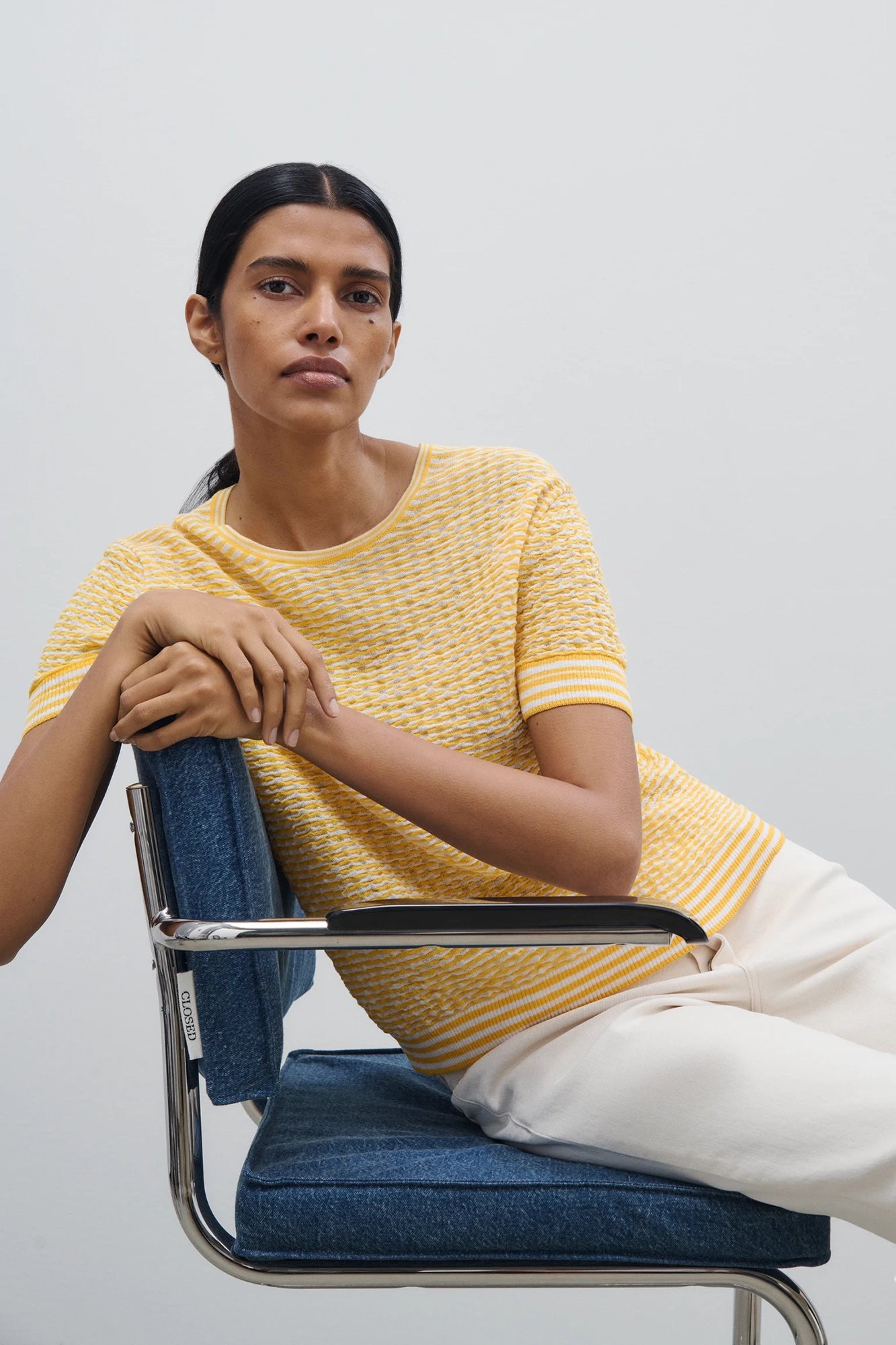 Crew Neck Short Sleeve Top in Searsucker Knit