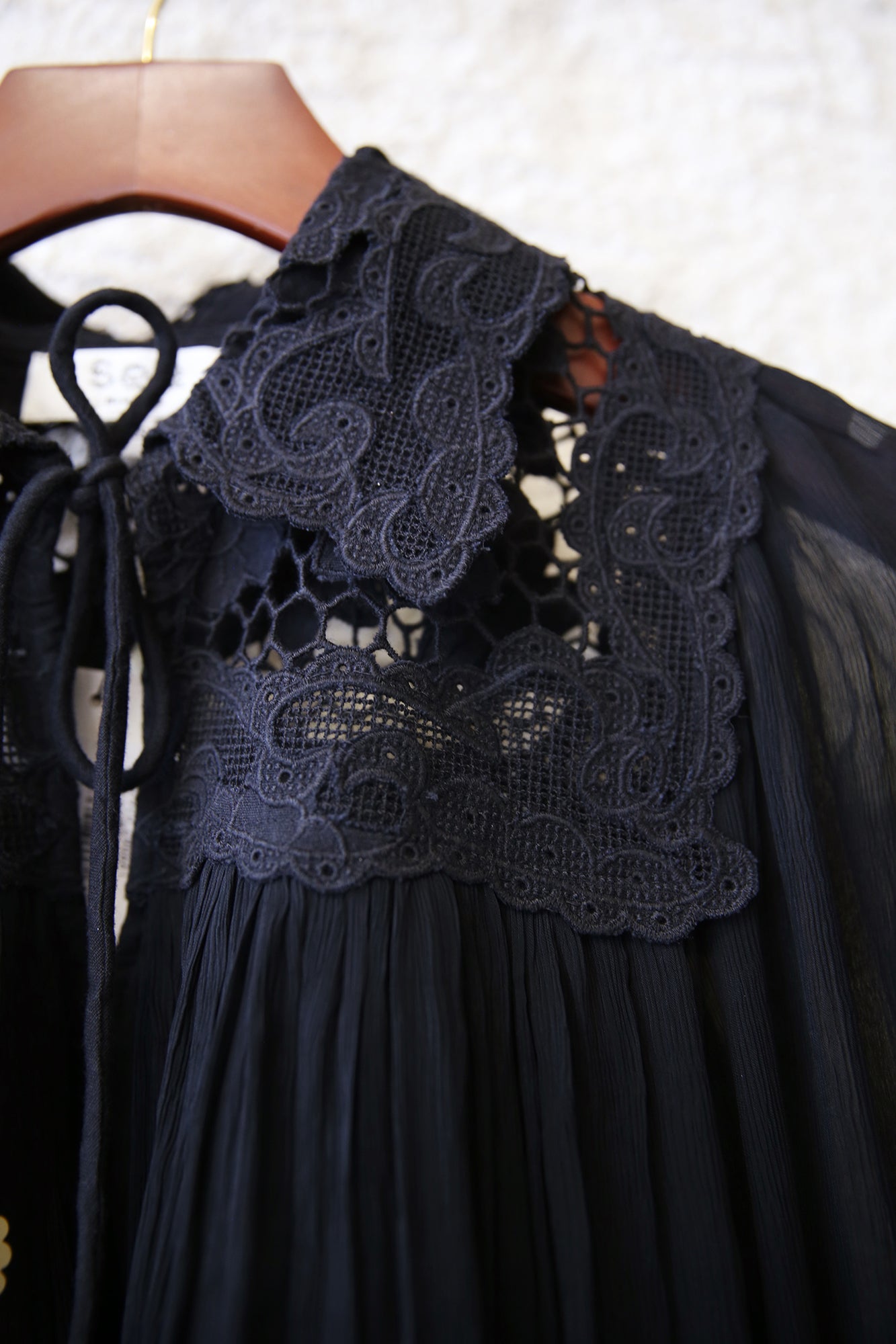 Daphne Lace Top