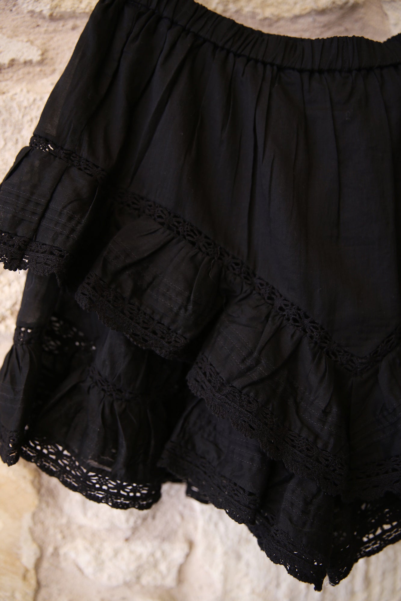 Geana Frilly Cotton And Lace Shorts