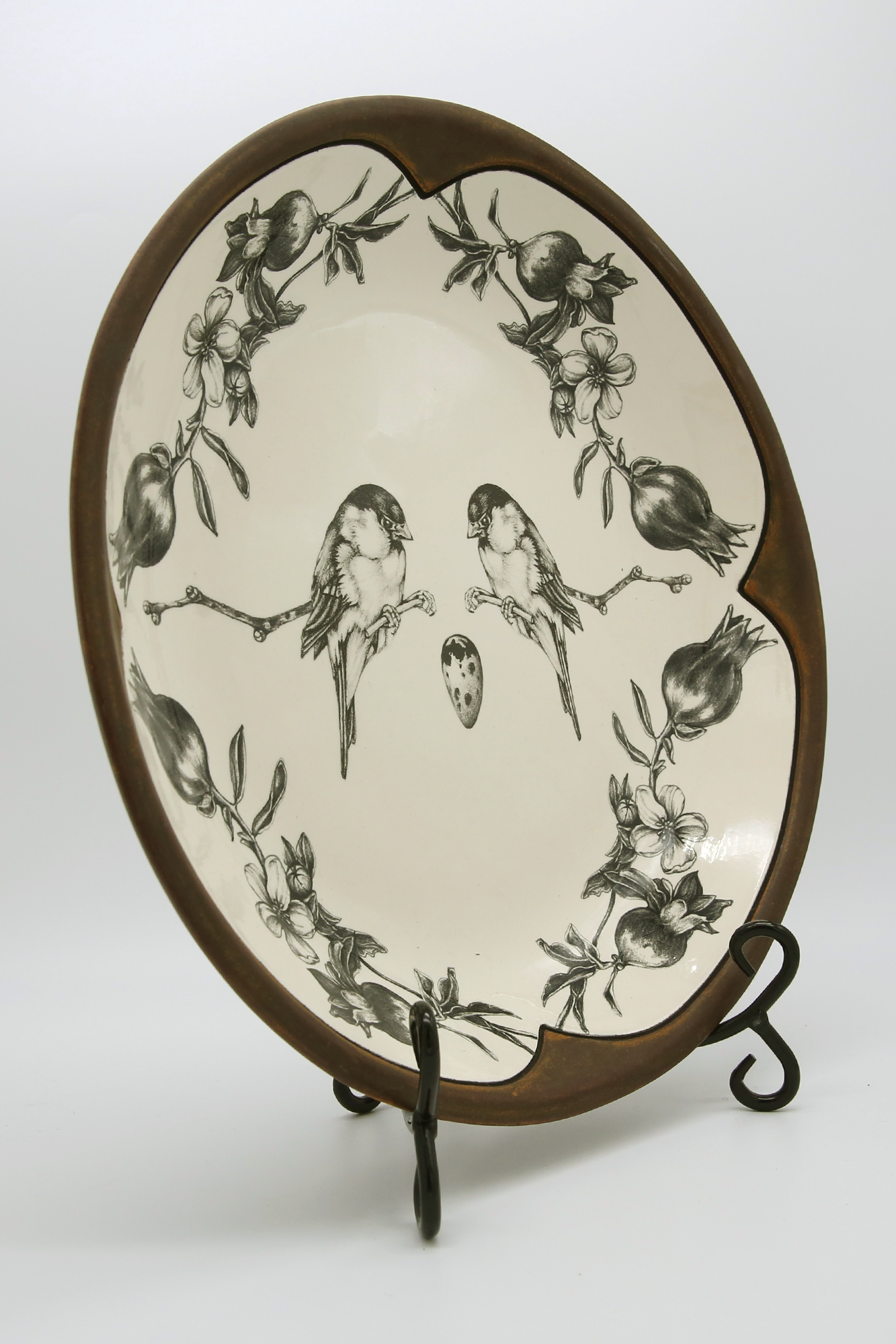 ZINDEL Small Round Platter Chickadee - Brown