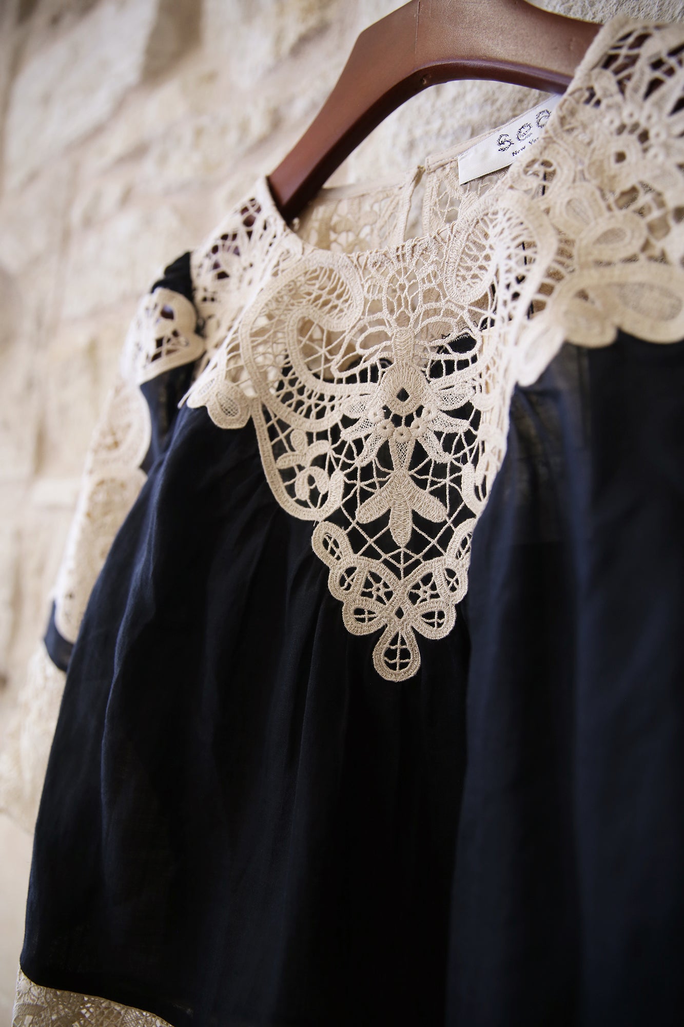 Medina Lace 3/4 Top