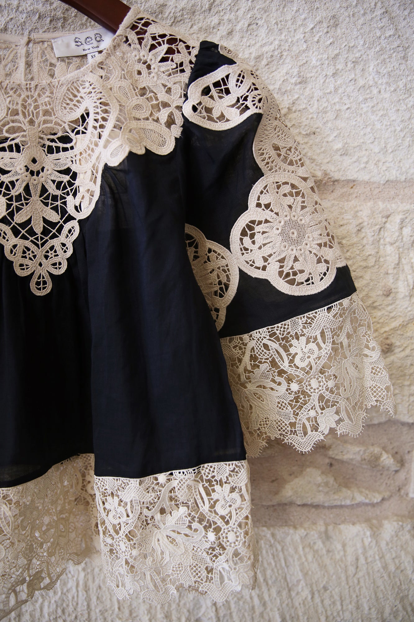Medina Lace 3/4 Top