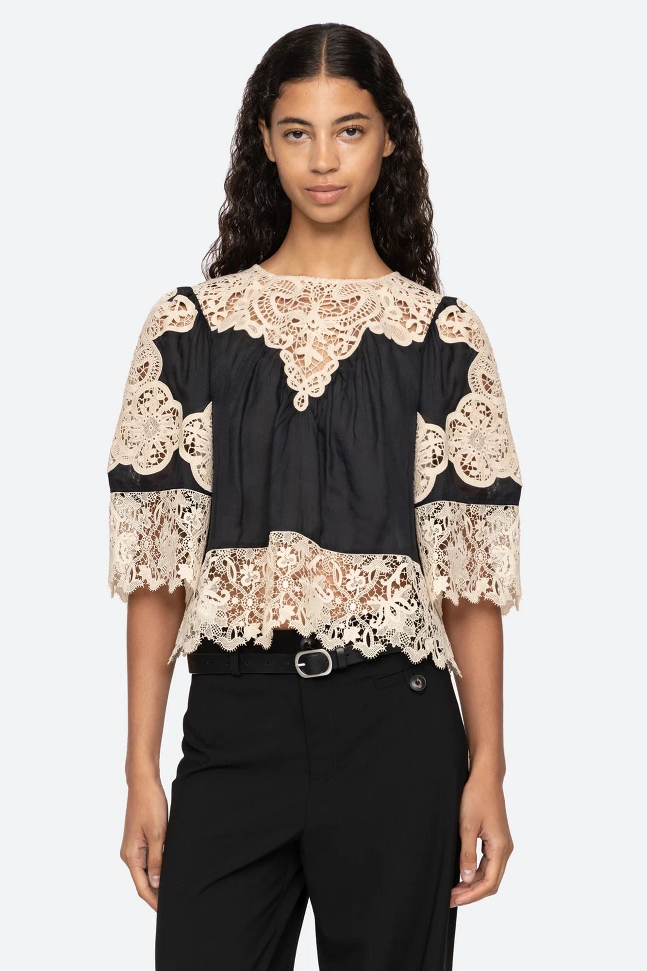 Medina Lace 3/4 Top