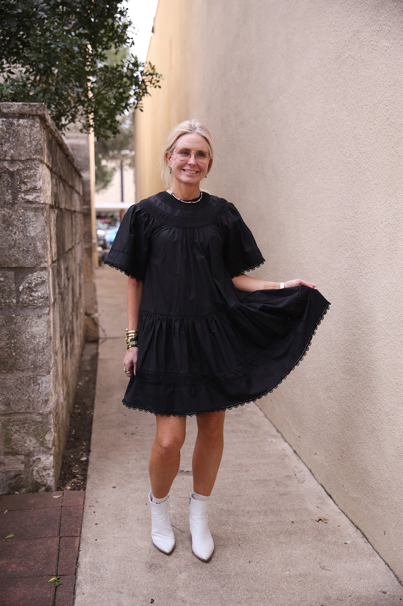 Oumi Scallop Lace Dress