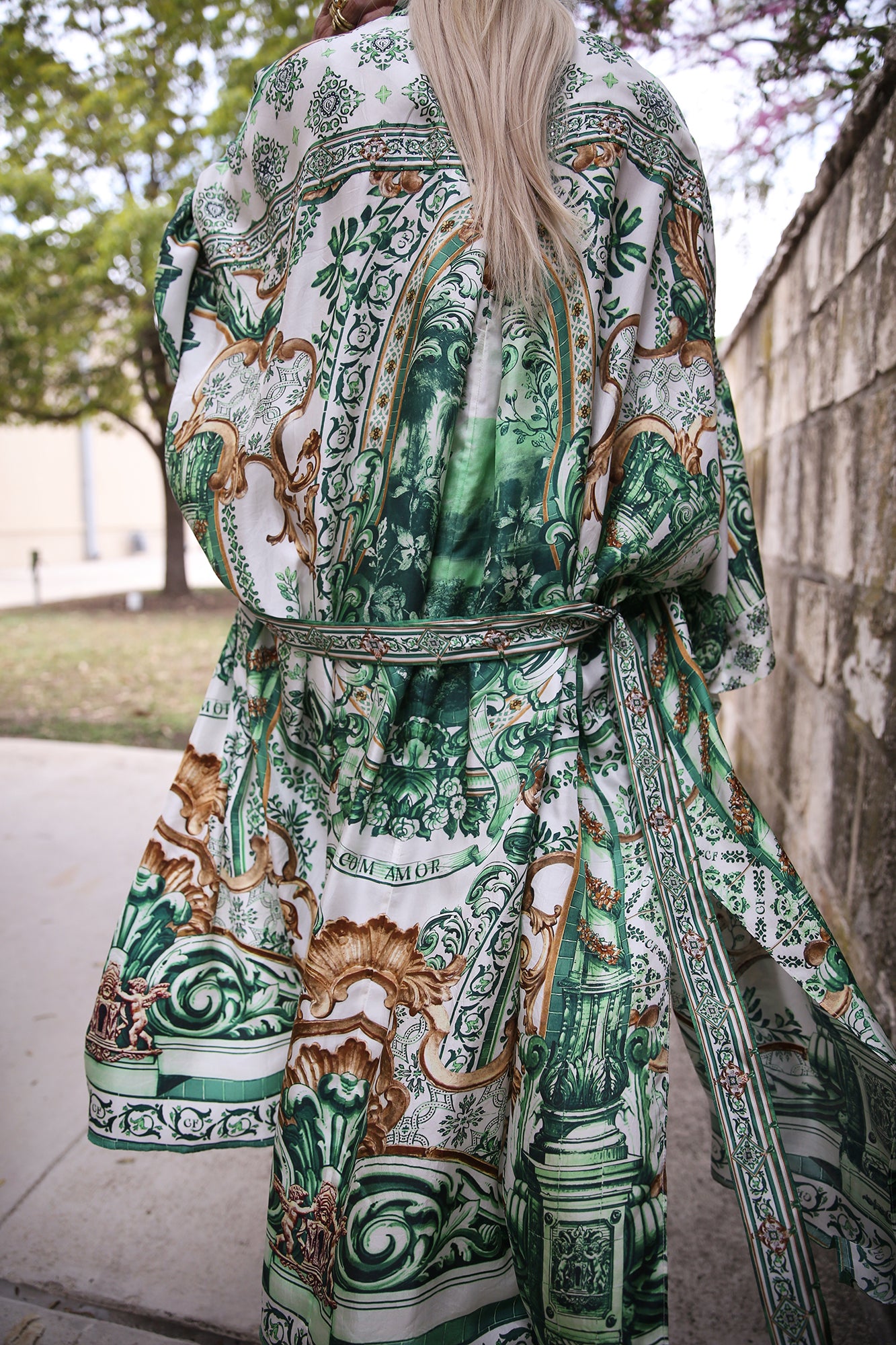 Oversized Layer With Tie Sleeve