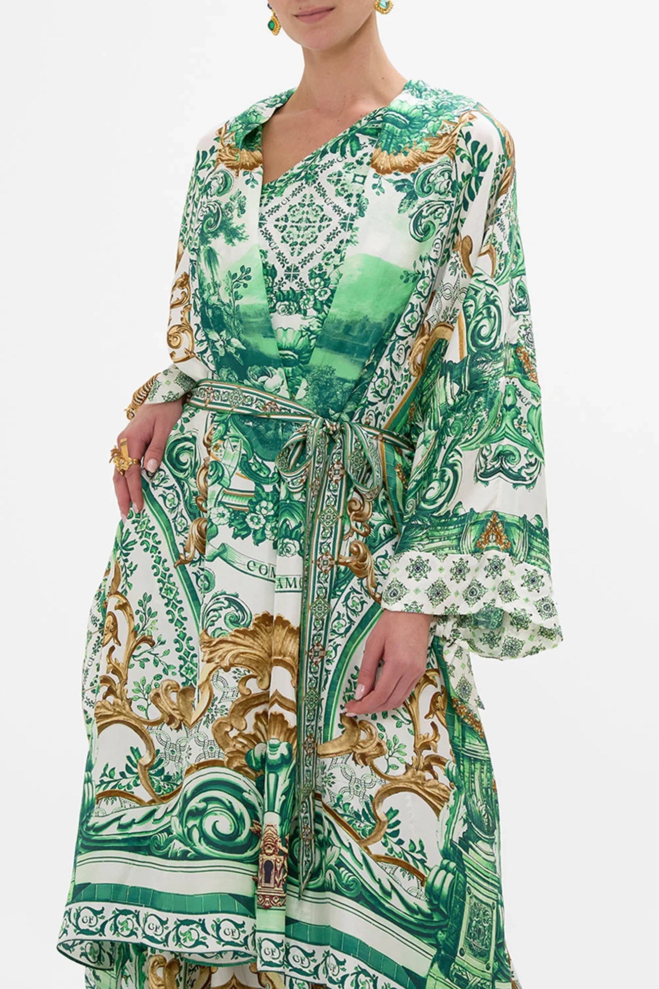 Oversized Layer With Tie Sleeve
