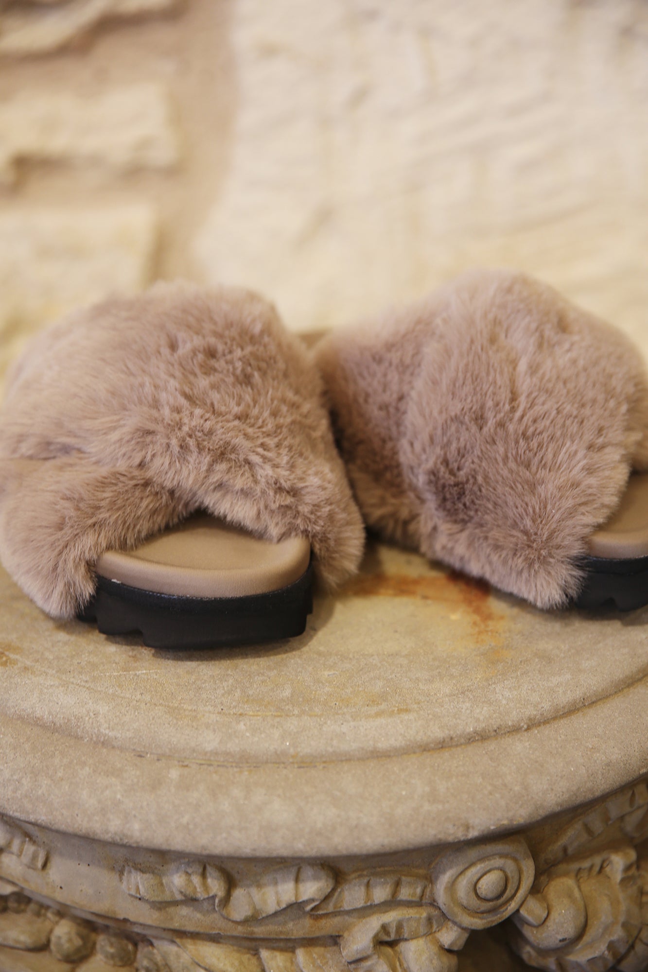 Roam Cloud Slippers Nude Tonal Faux Fur