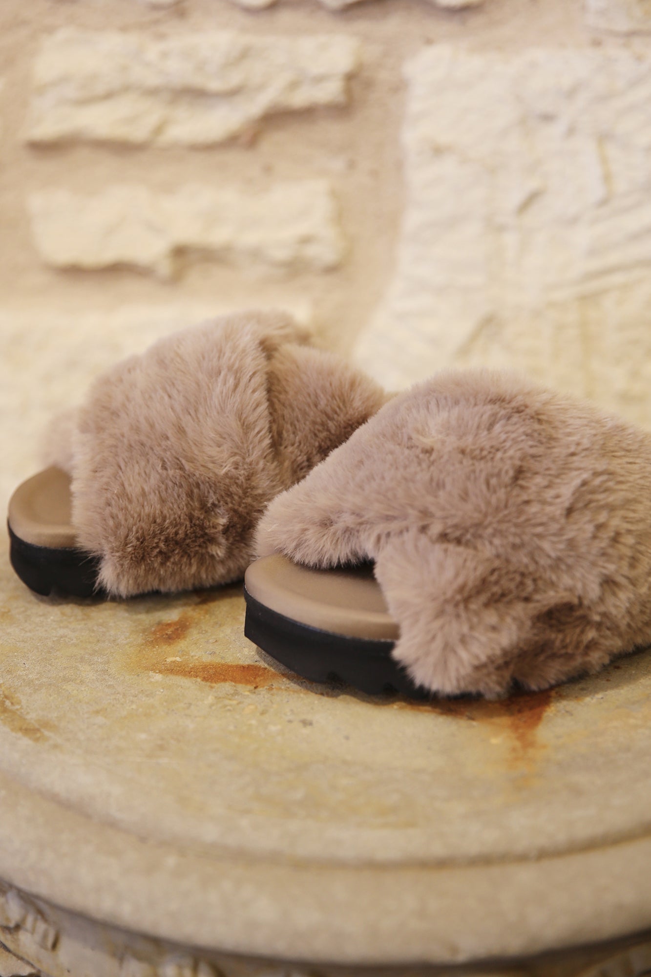 Roam Cloud Slippers Nude Tonal Faux Fur
