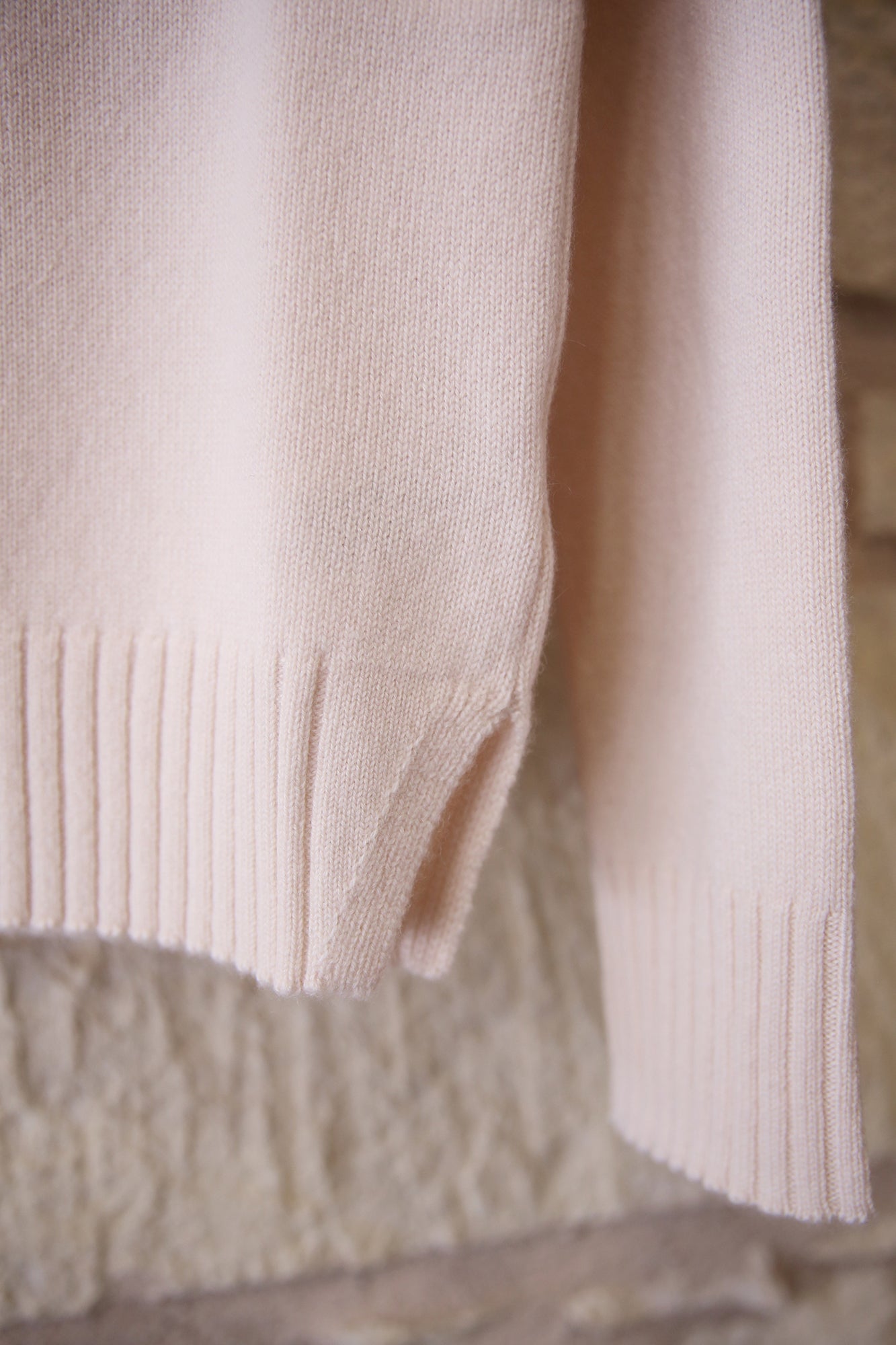 Round Neck With Color Collar Detail Cashmere Sweater