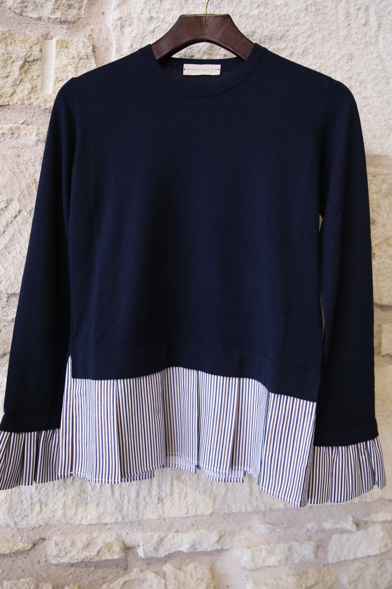 Round Neck With Waist and Cuff Detail Sweater