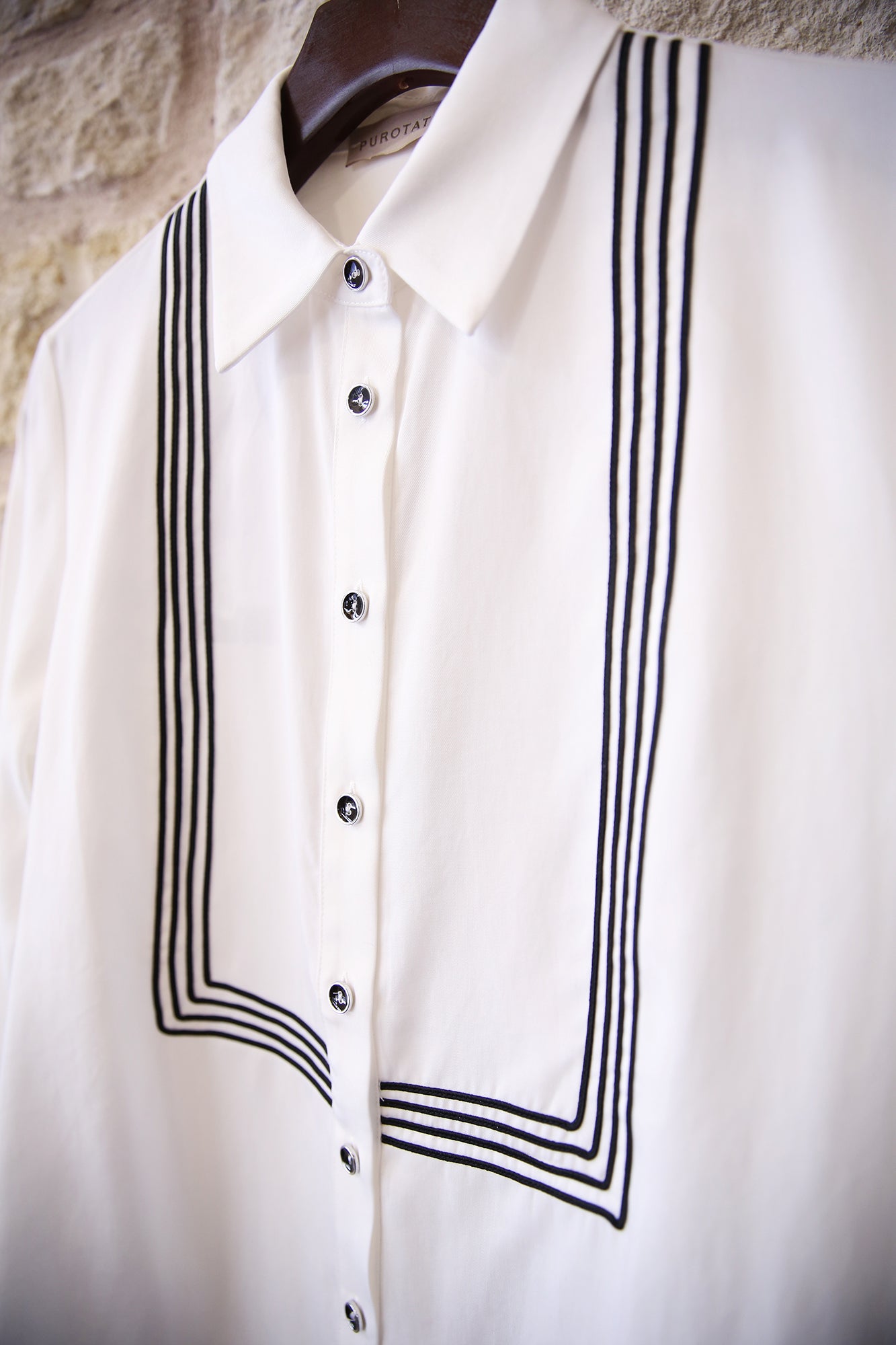 Shirt in Lyocell With Black Stripe Detail