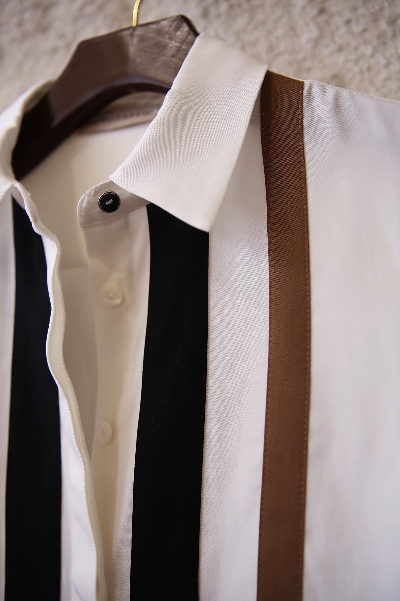 Shirt in Lyocell With Black and Camel Detail