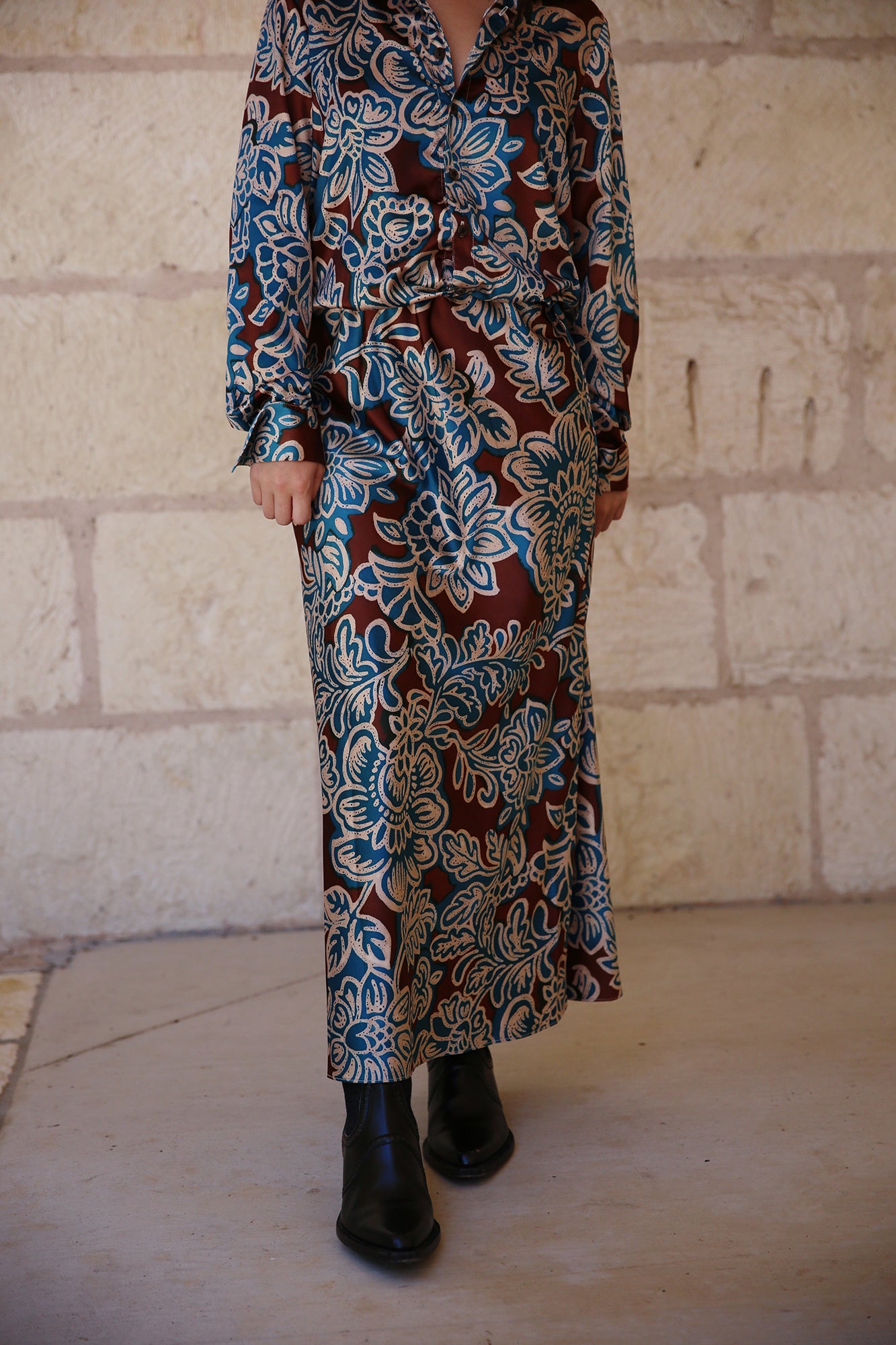Slim Skirt Satin Palm Print Brown/Teal/Ivory