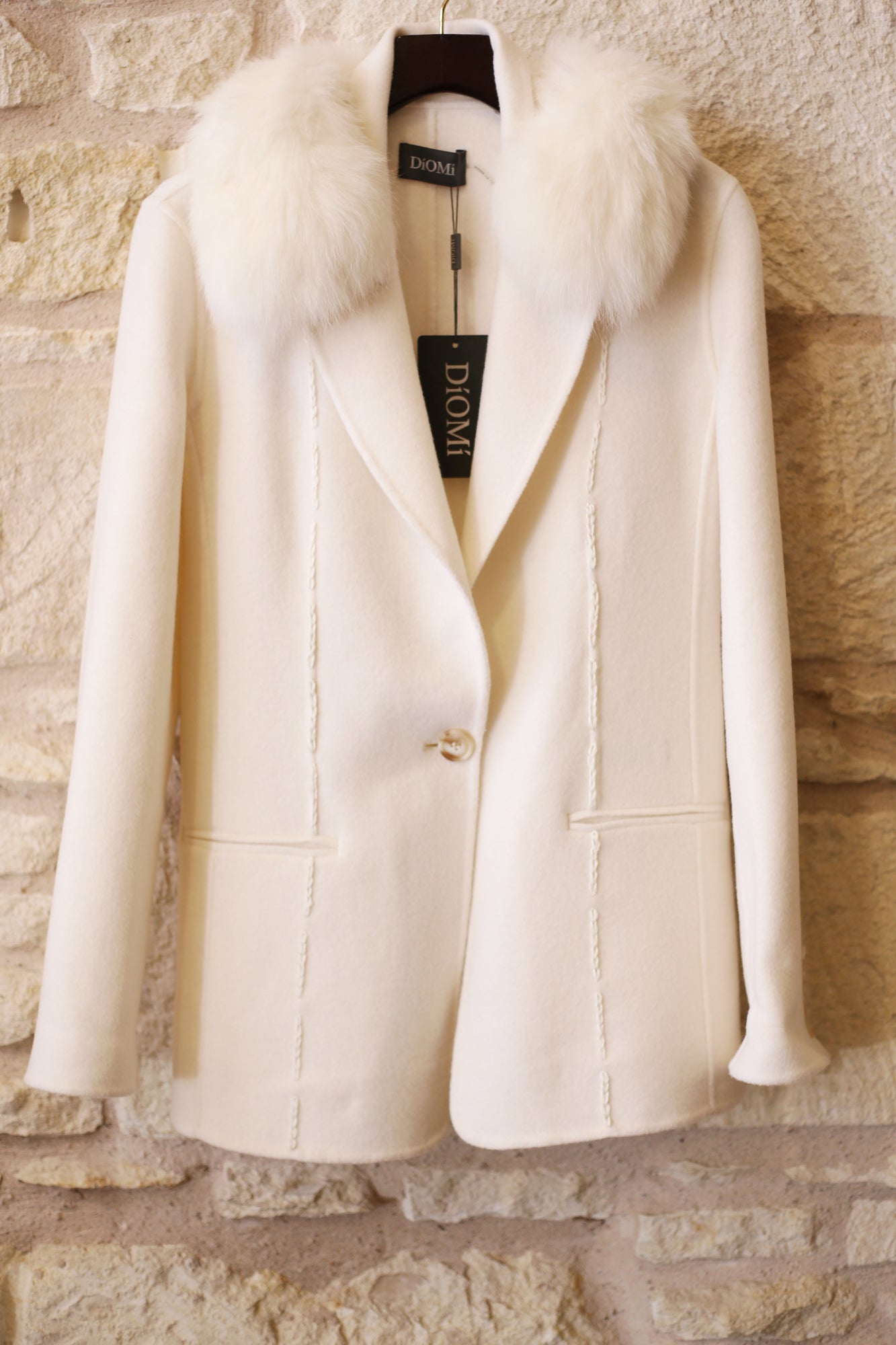 Embroidered Tailored Blazer With Detachable Fox Collar