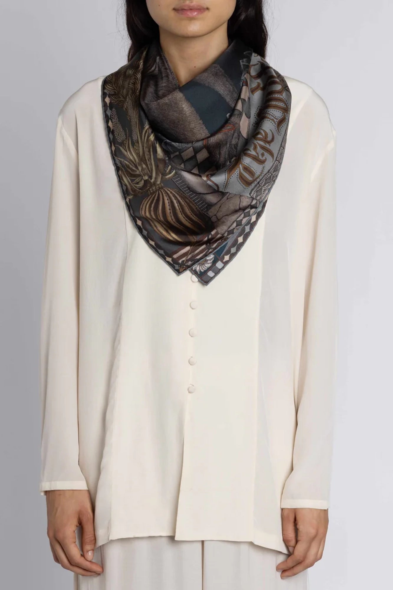 The Wolf You Feed Wild Americana Silk Twill 90cm x 90cm Square Scarf