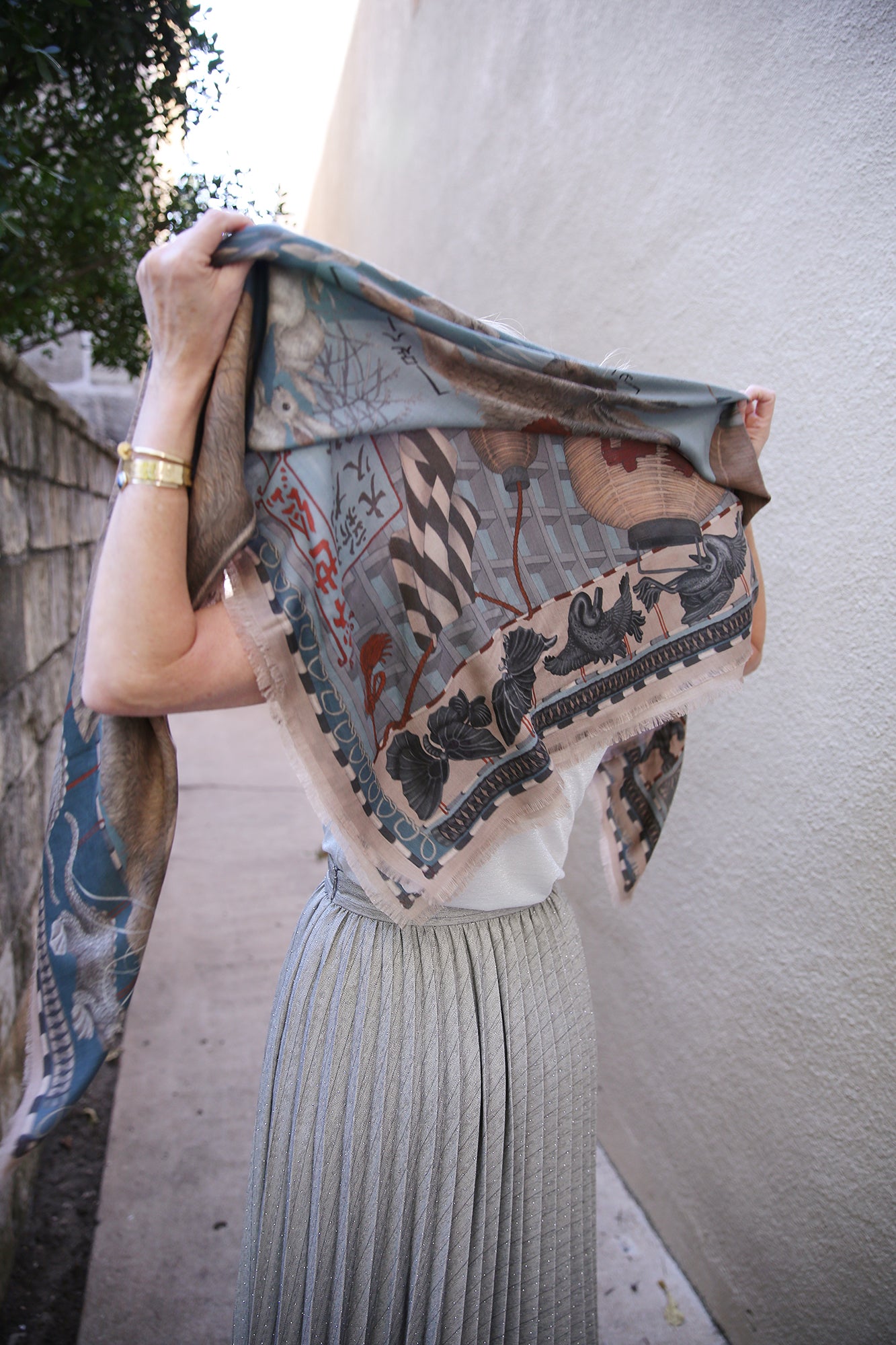 The Floating Rabbits Wool Silk Scarf Cameo/Rice 135cm x 135cm