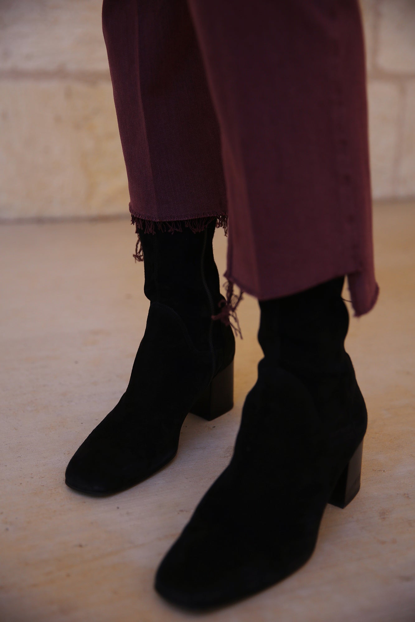 The Insider Crop Step Fray Mauve Wine