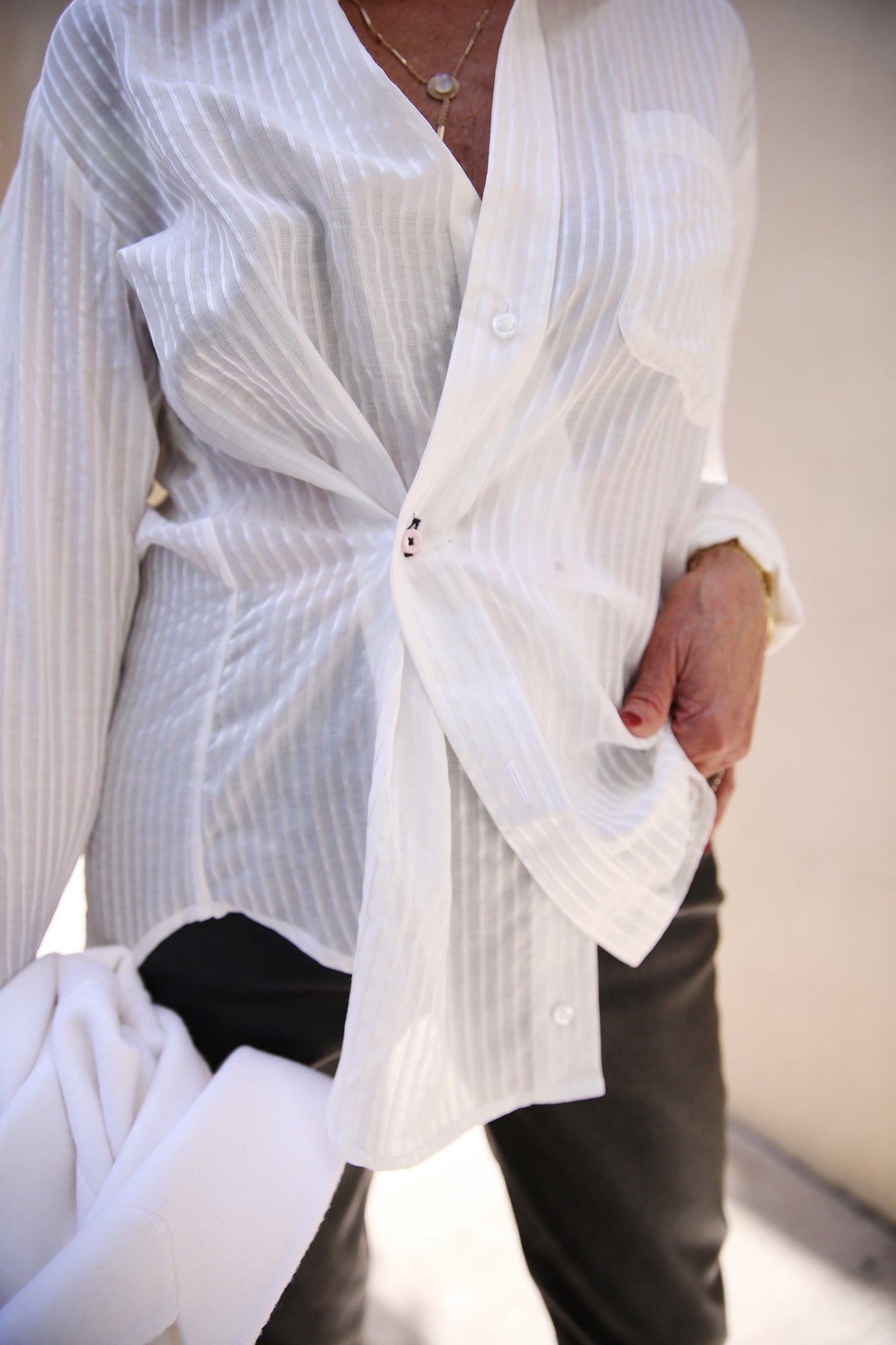 The MEN'S Shirt Cotton Silk