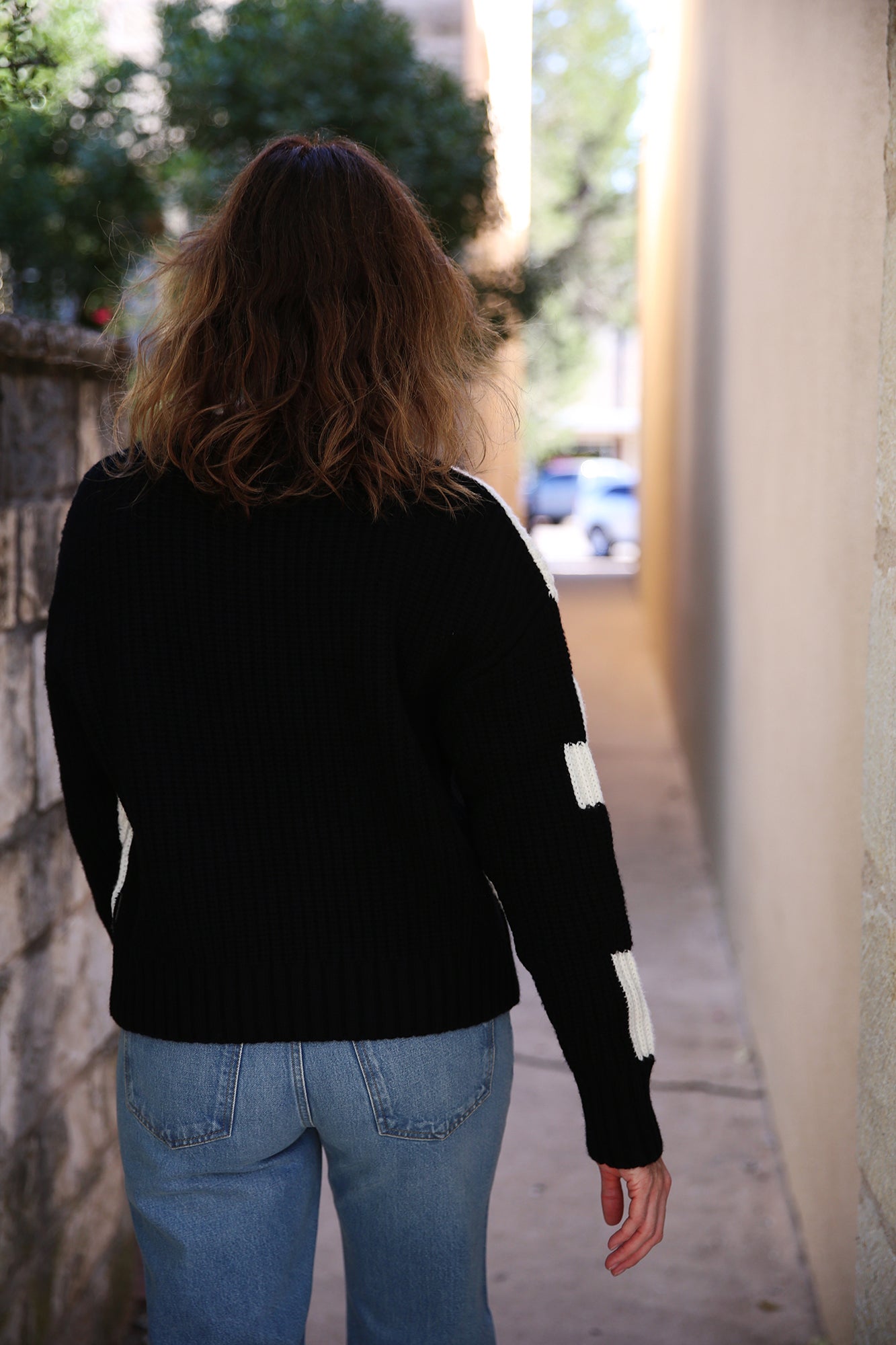 Zoom In Sweater Black and White