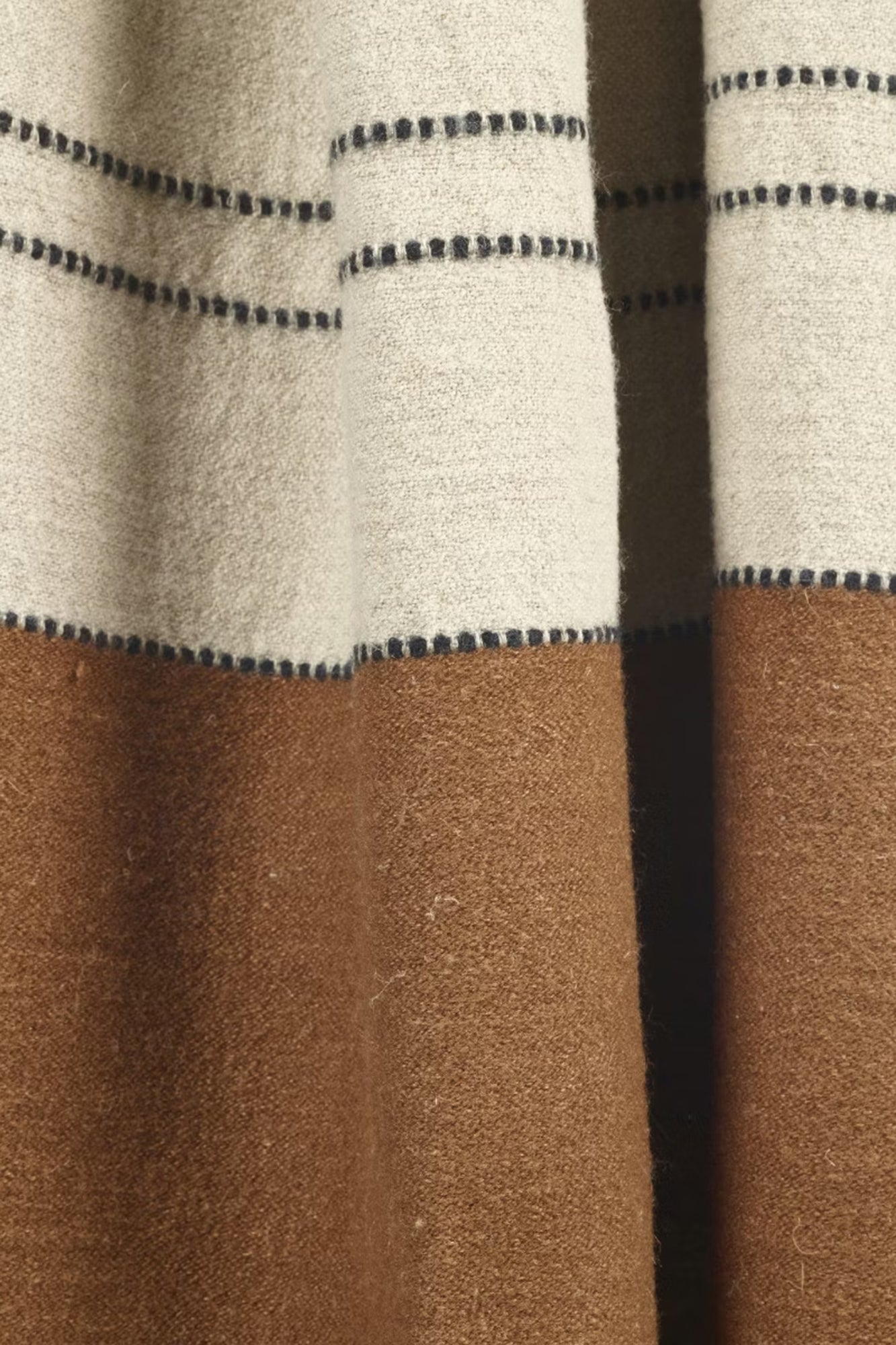 Foundry Throw - Beeswax Stripe 53.1x86.6"